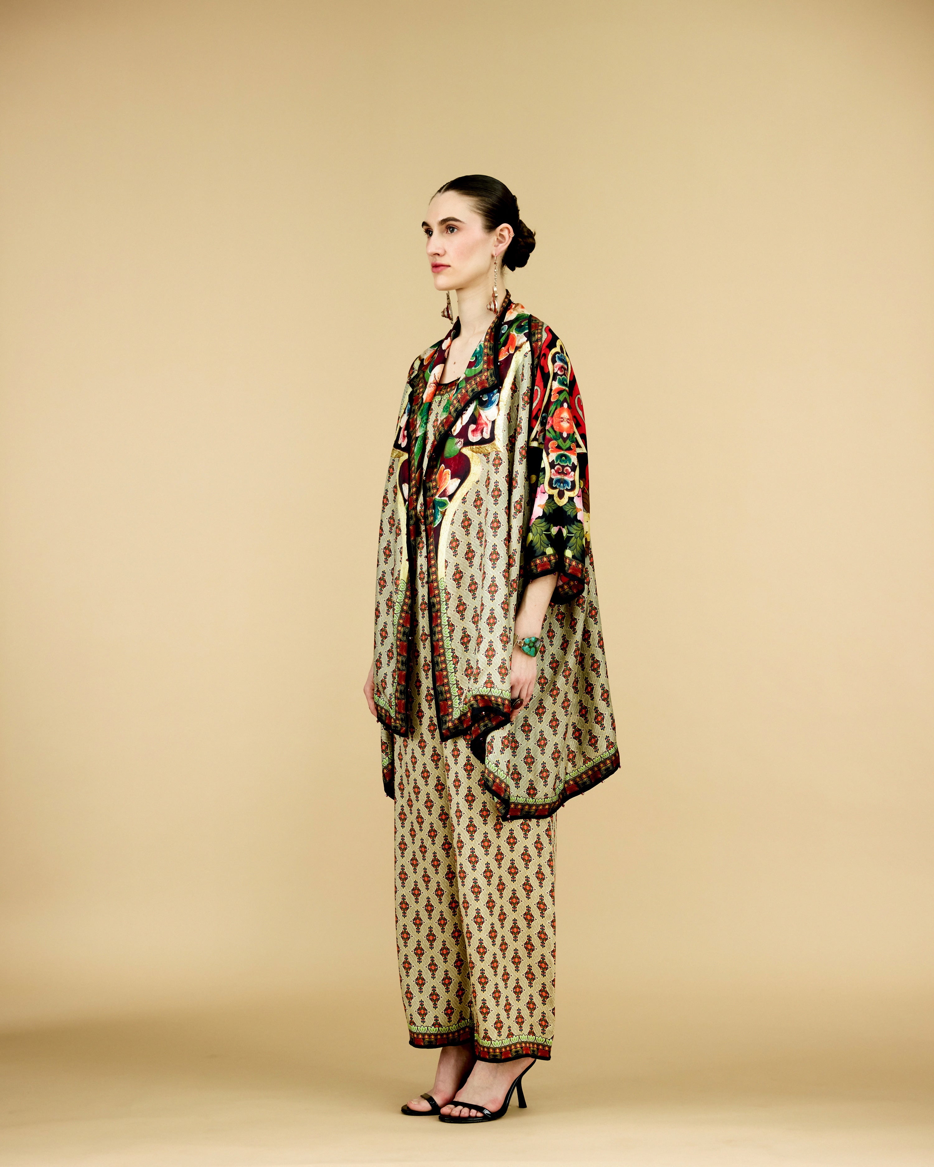 Ladakh : Adhira - Beige/Multi