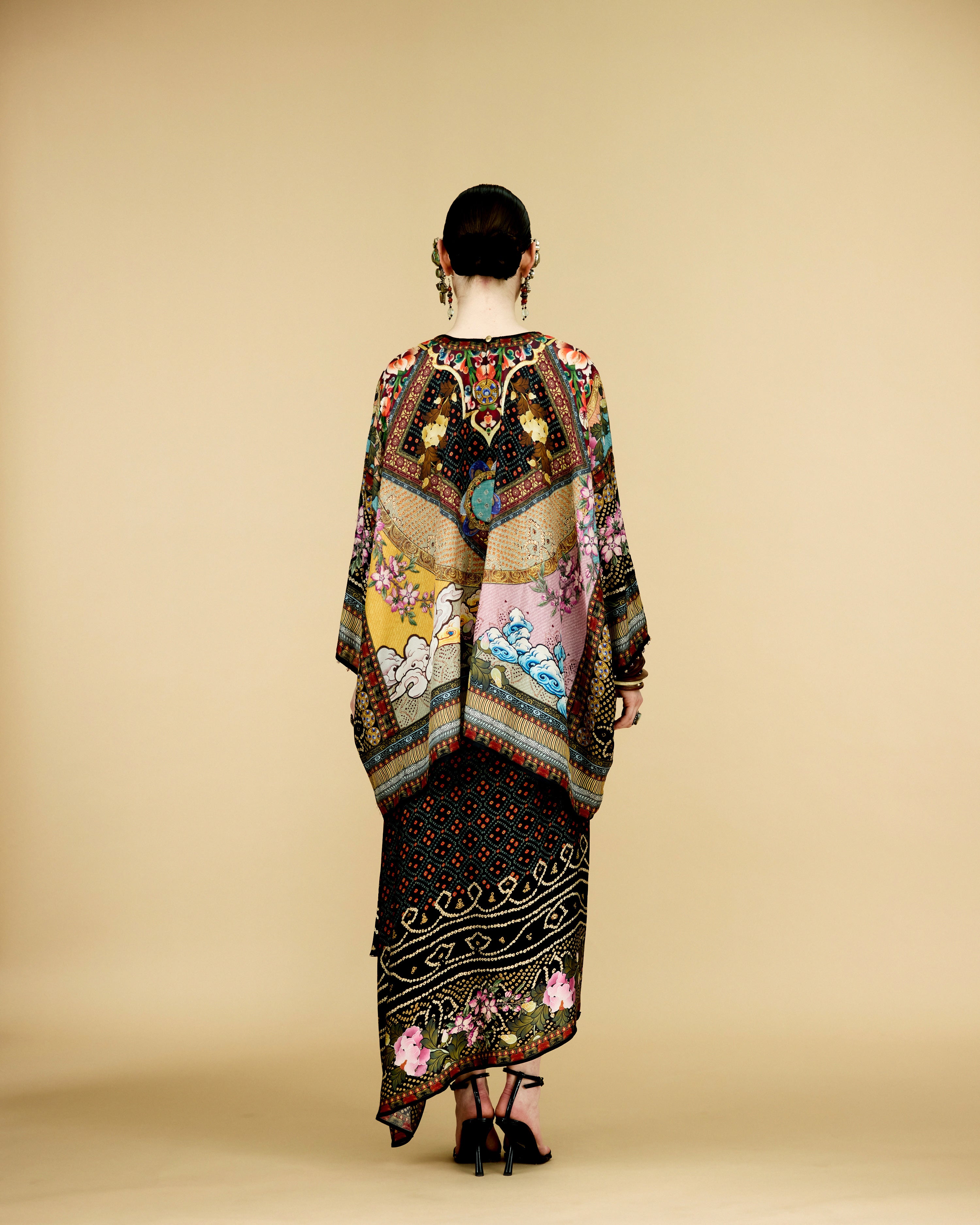 Ladakh : Insha - Black/Taupe