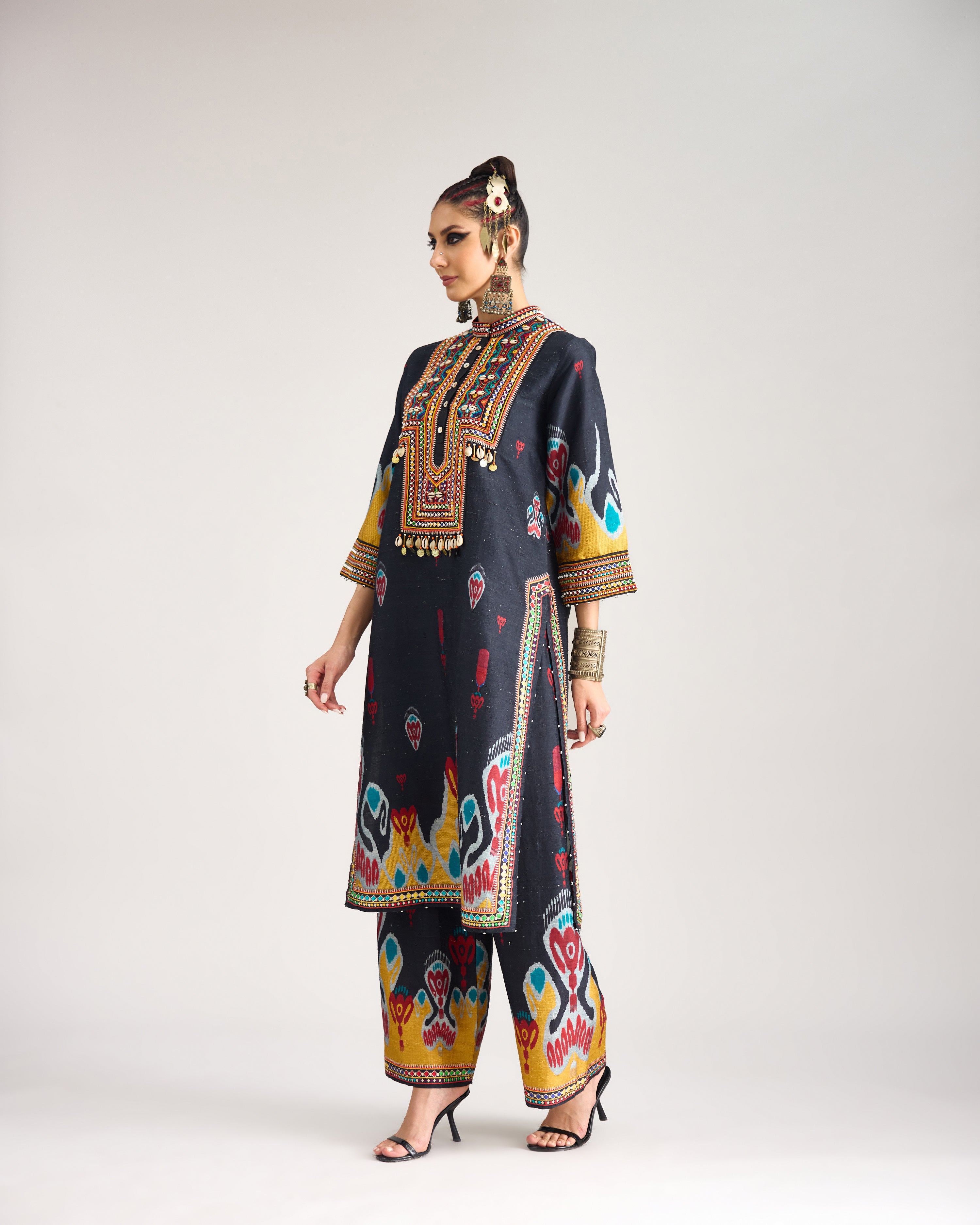 Tangier : Ramin - Black