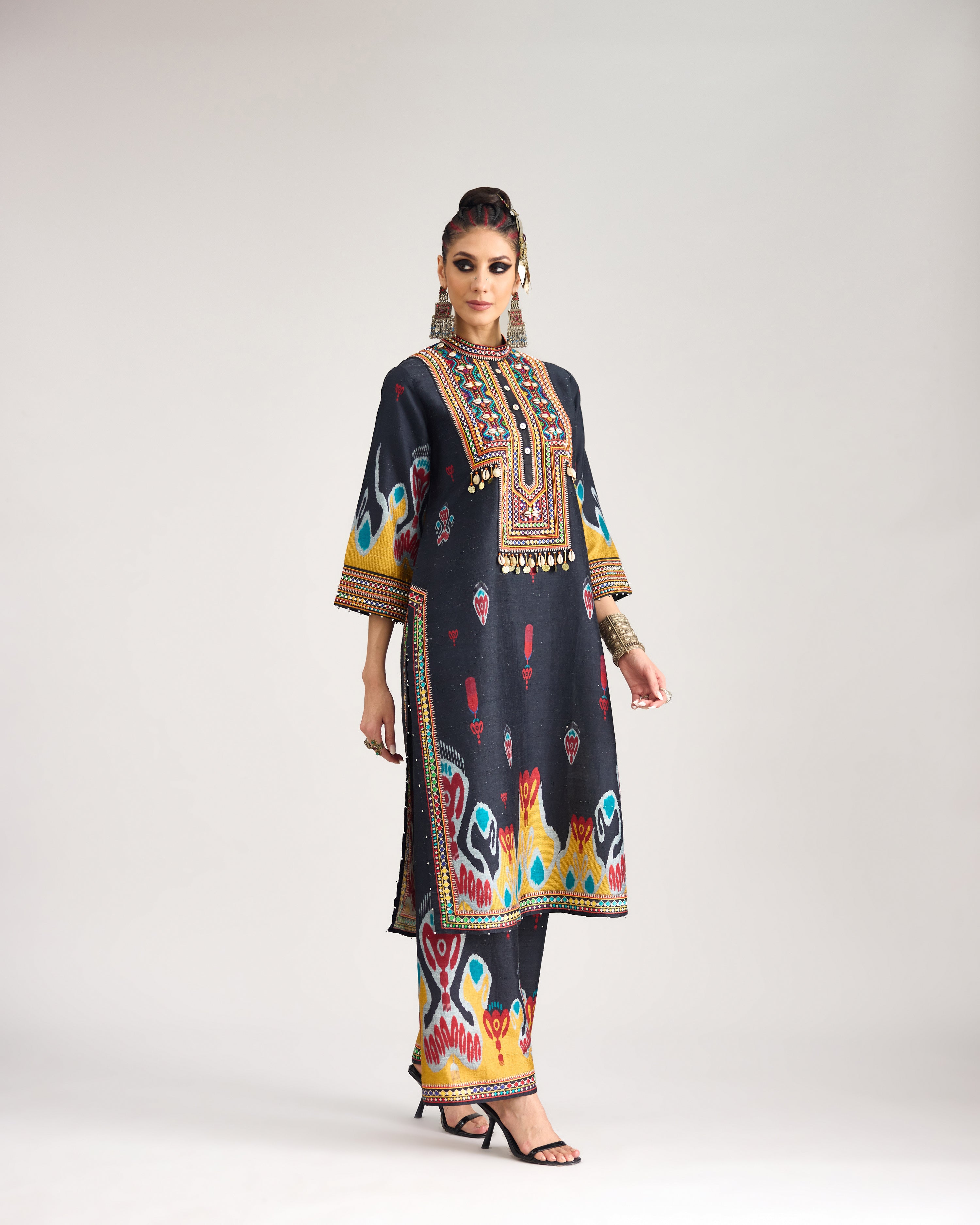 Tangier : Ramin - Black