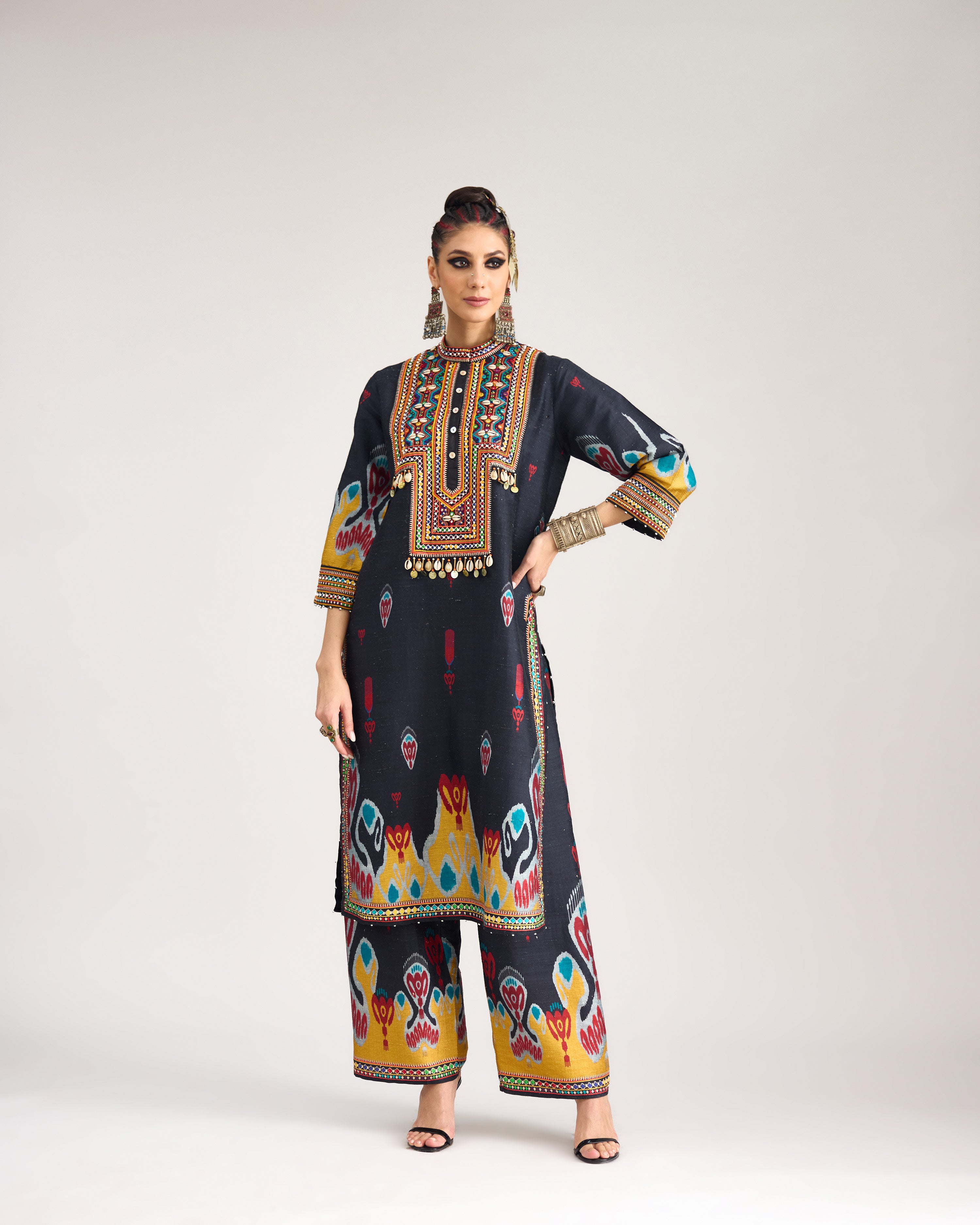 Tangier : Ramin - Black
