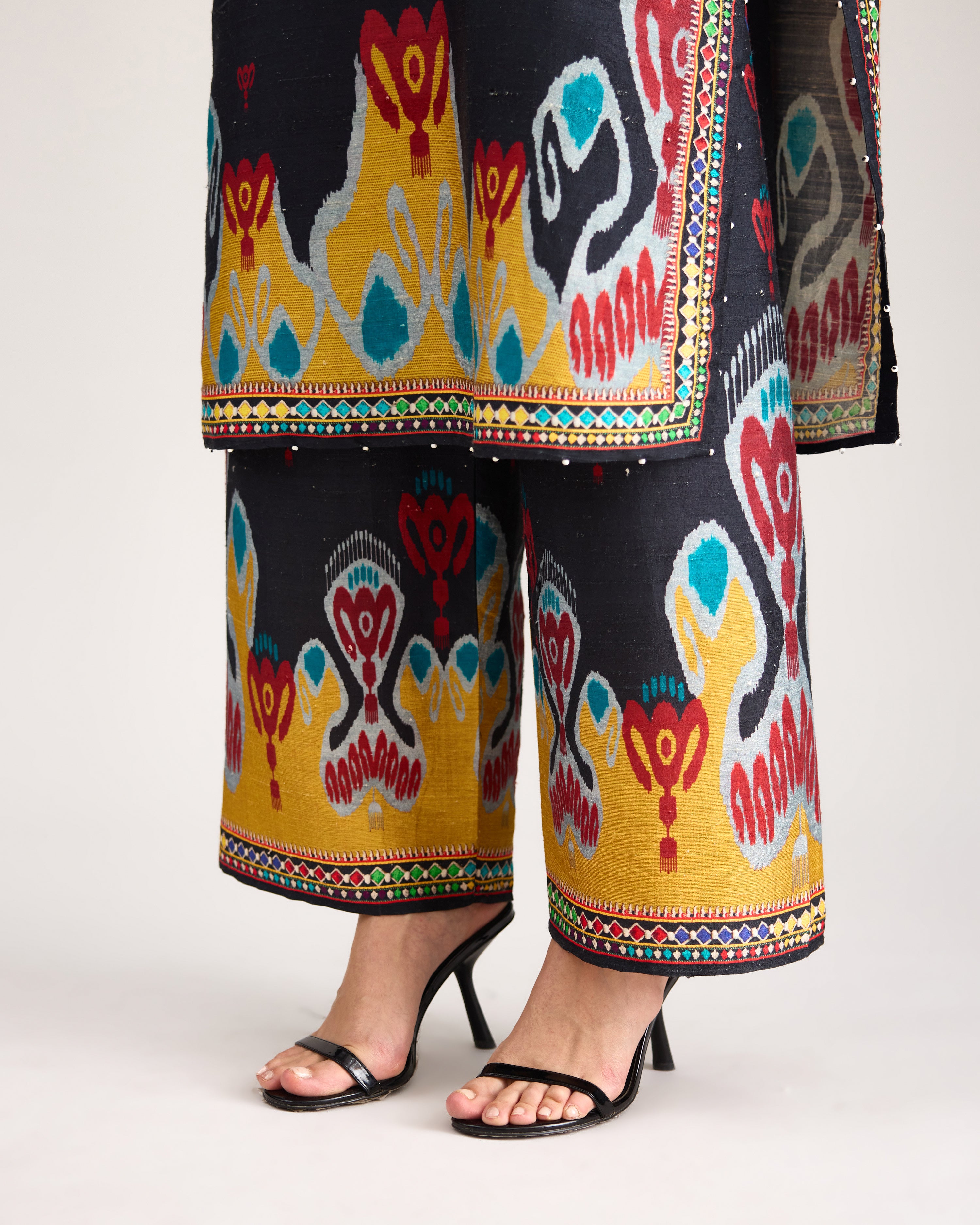 Tangier : Ramin - Black