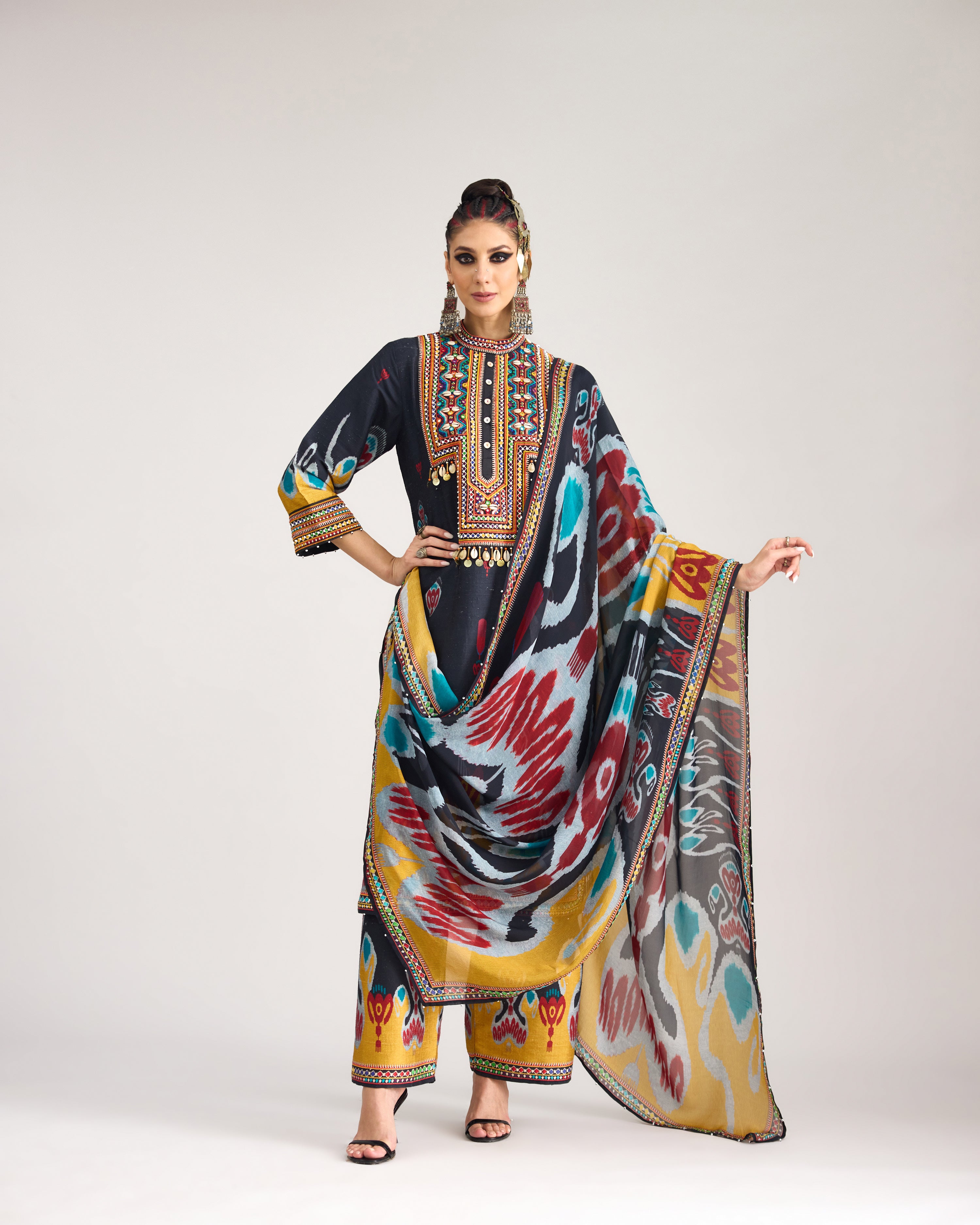 Tangier : Ramin - Black