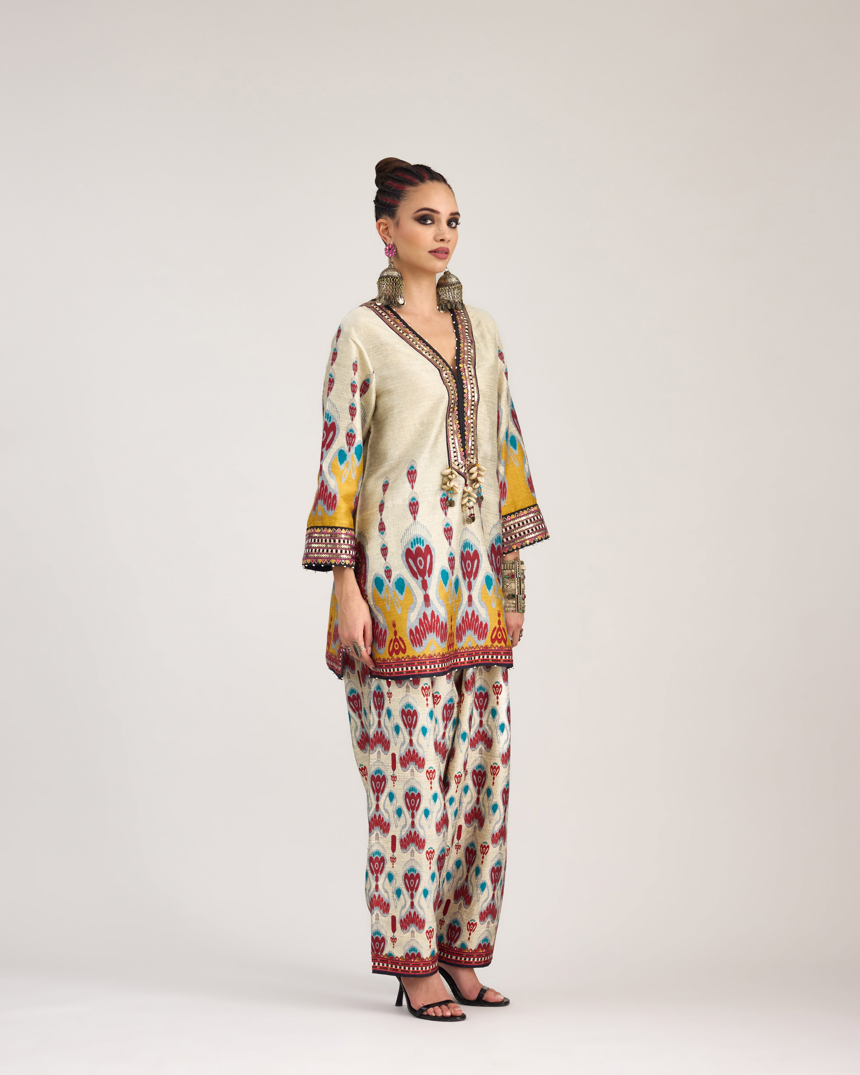 Tangier : Resham - Eggshell