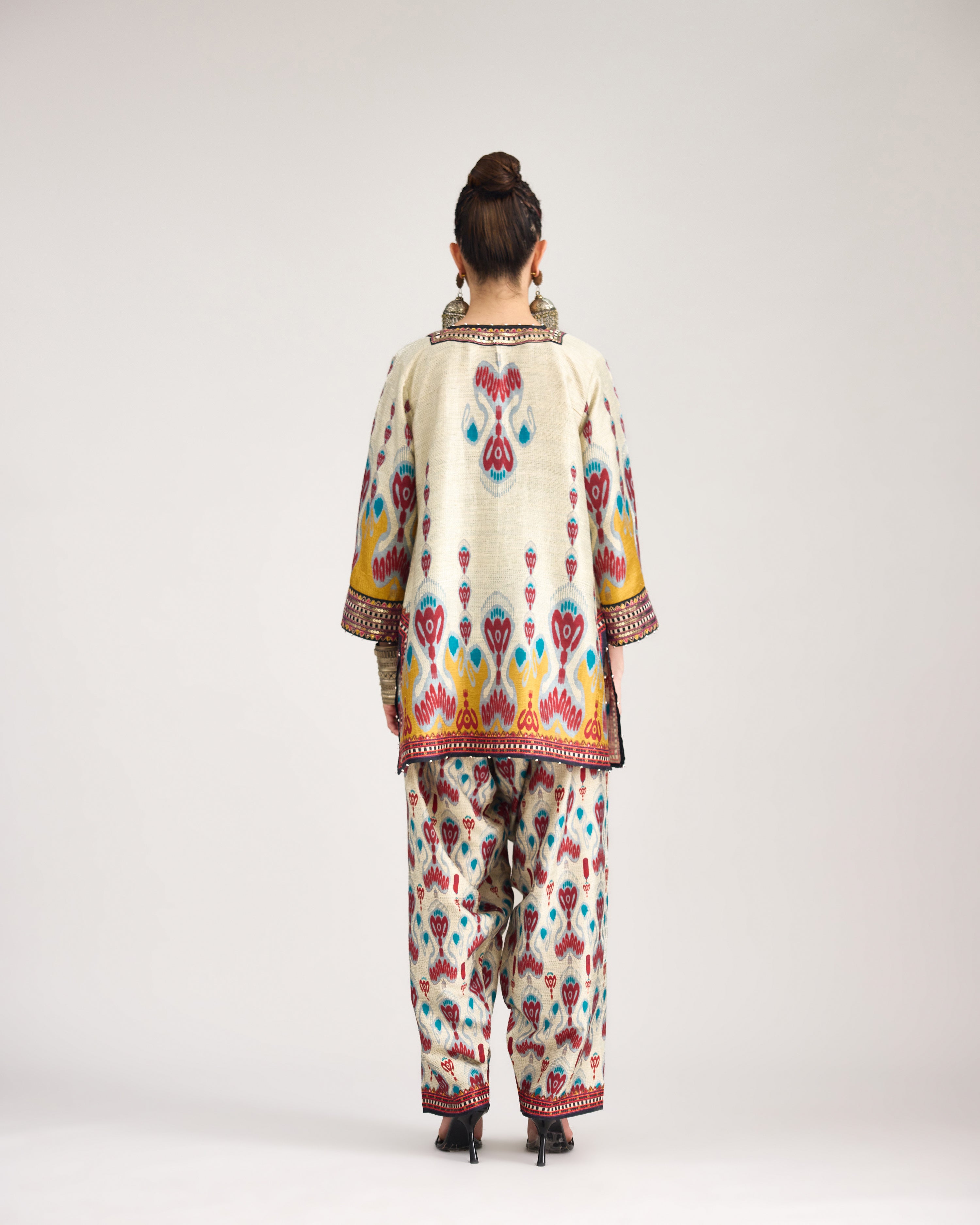 Tangier : Resham - Eggshell