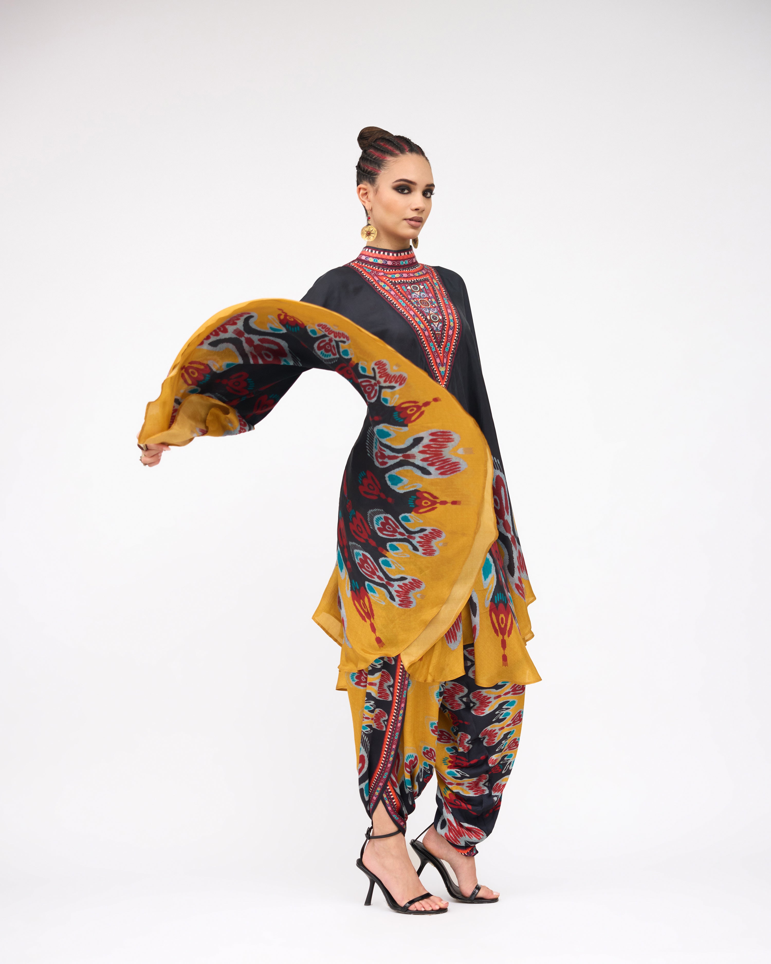 Tangier : Farah - Charcoal/Multi