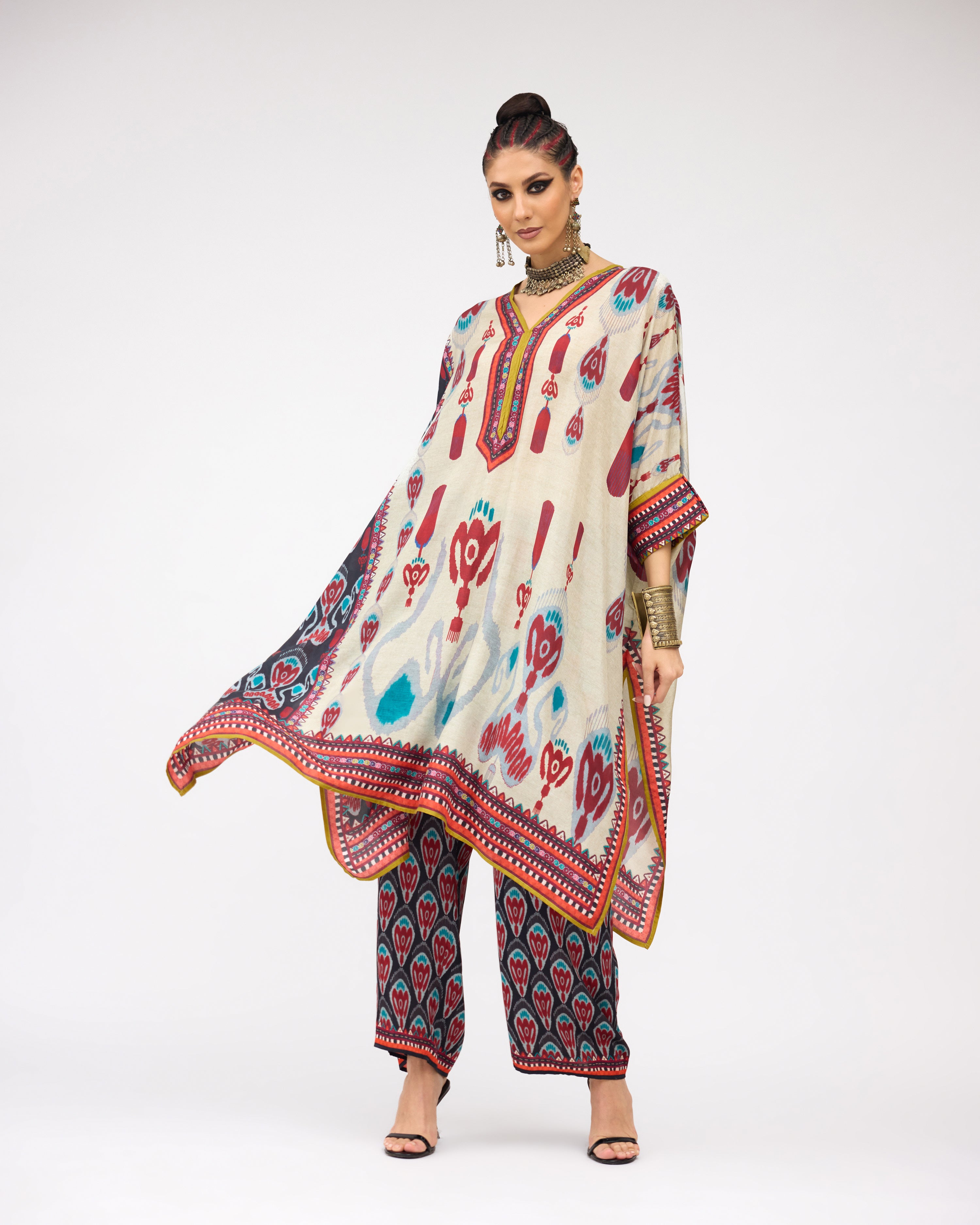Tangier : Chantelle 42" - Eggshell/Multi