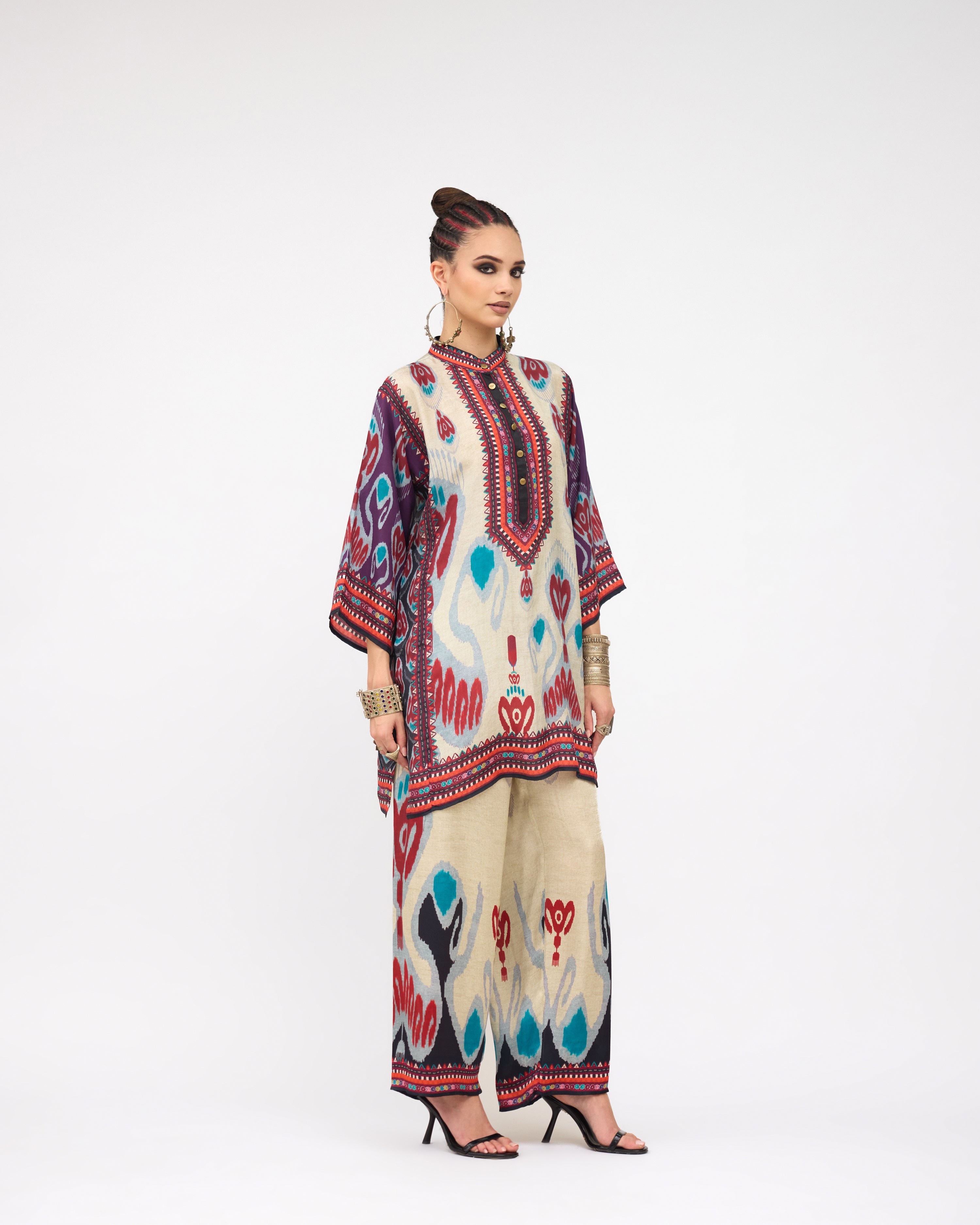 Tangier : Ghazal - Eggshell/Multi
