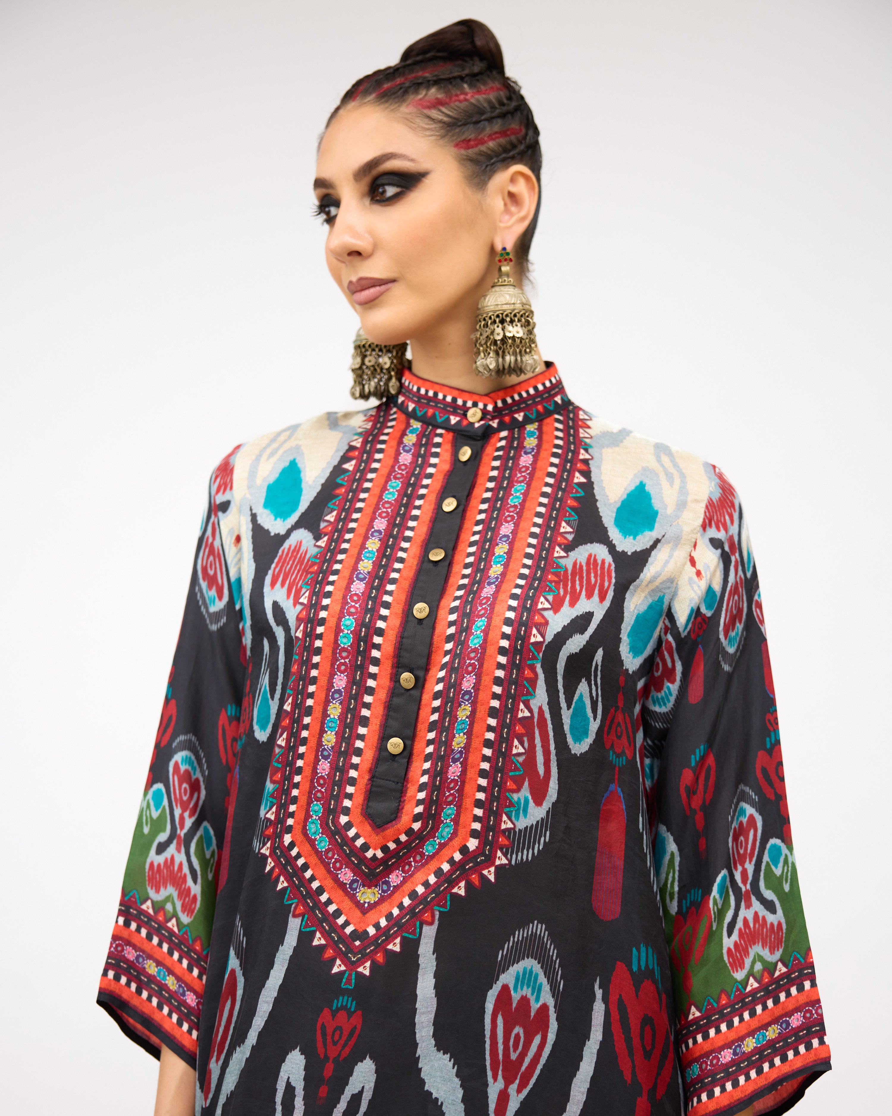 Tangier : Navya - Charcoal/Multi
