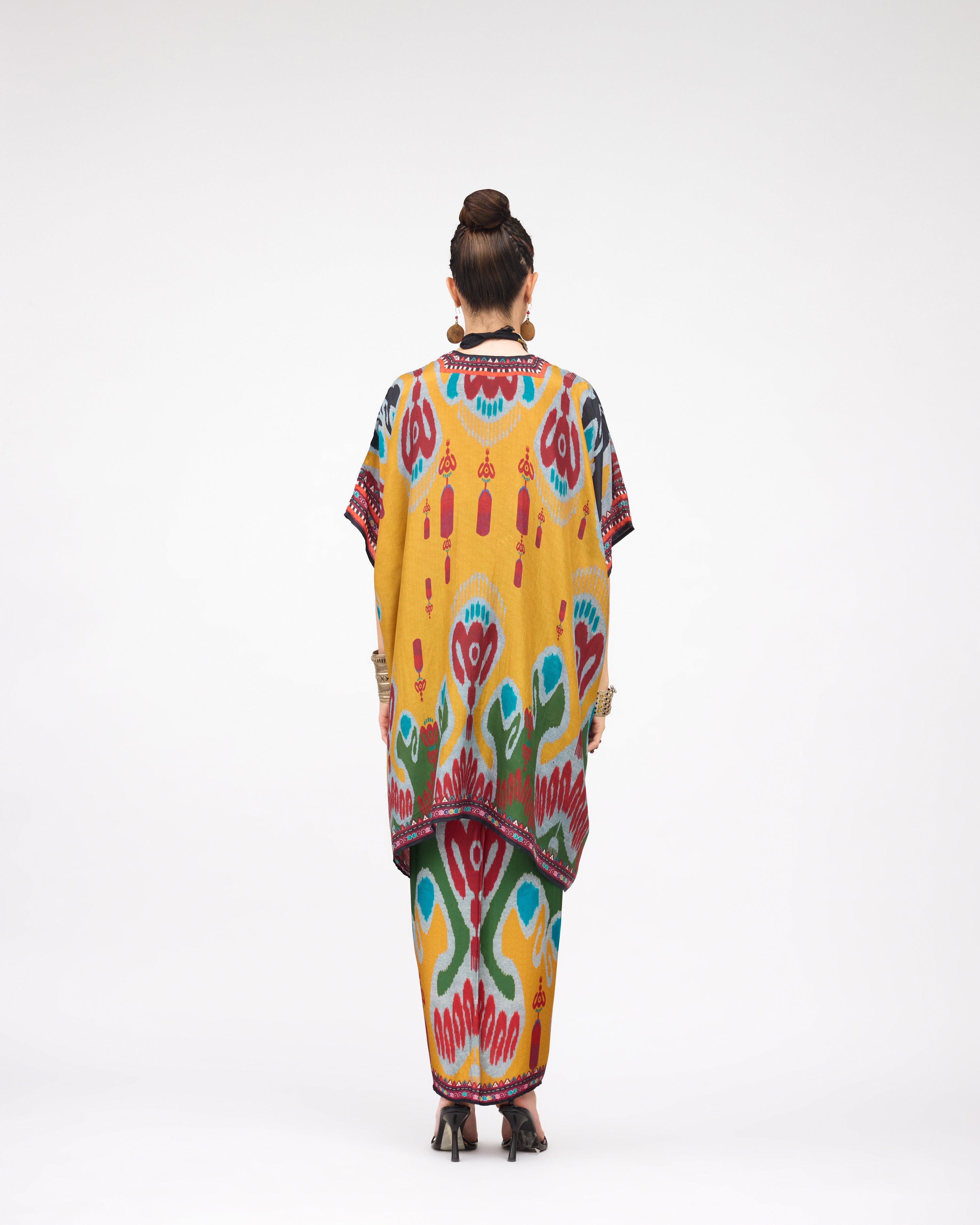 Tangier : Maya/Indonesia - Mustard/Multi