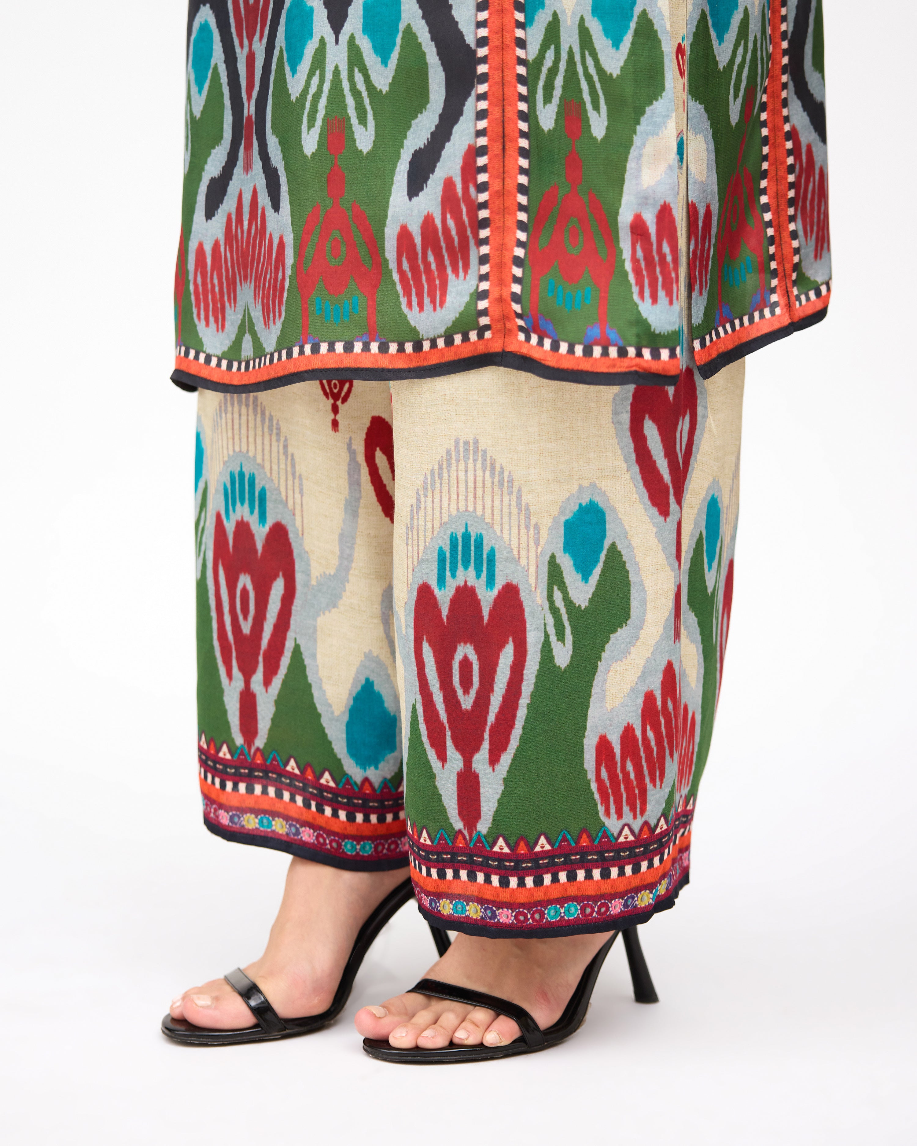 Tangier : Ghazala - Eggshell/Multi