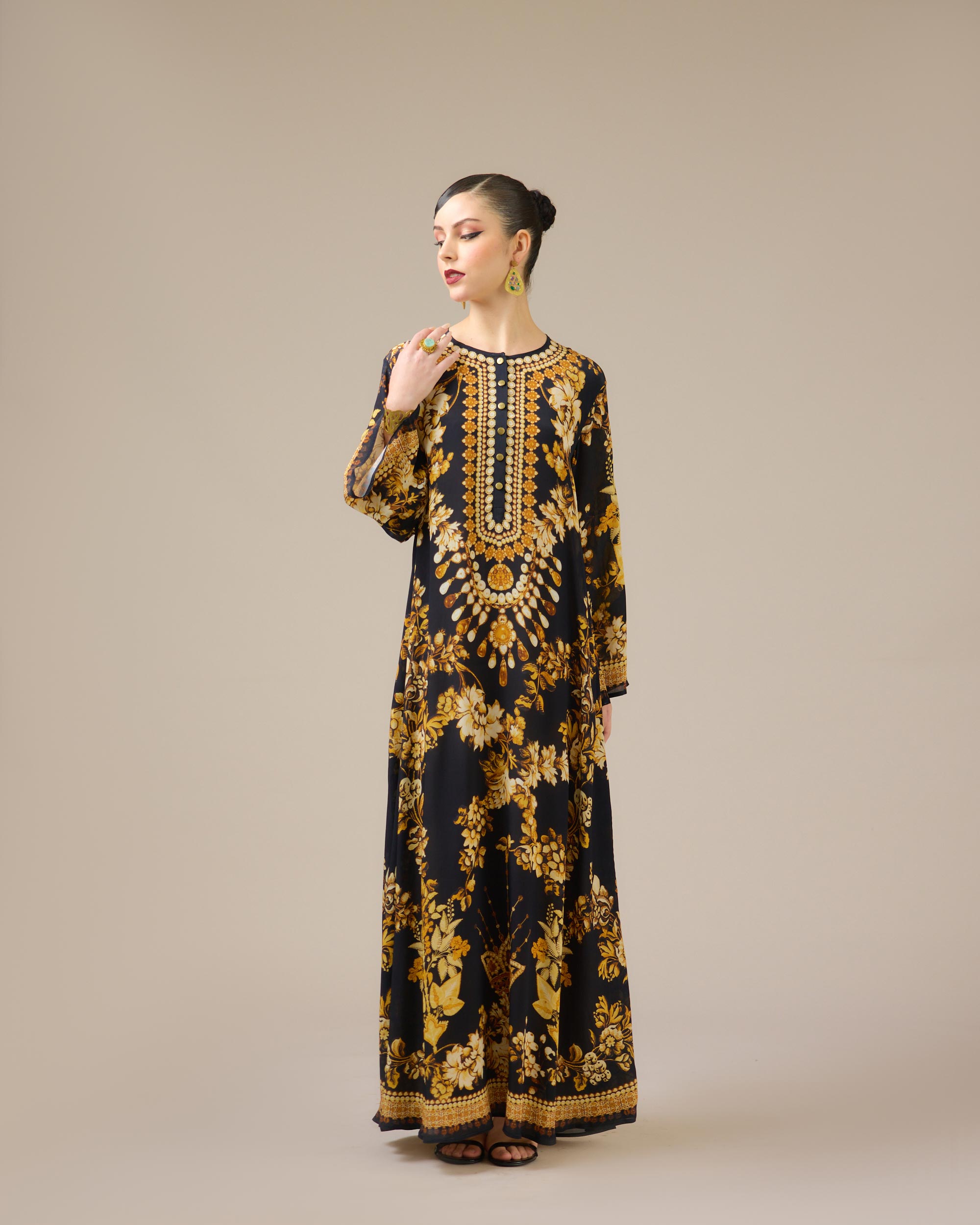 Nizam : Chanel - Black/Gold