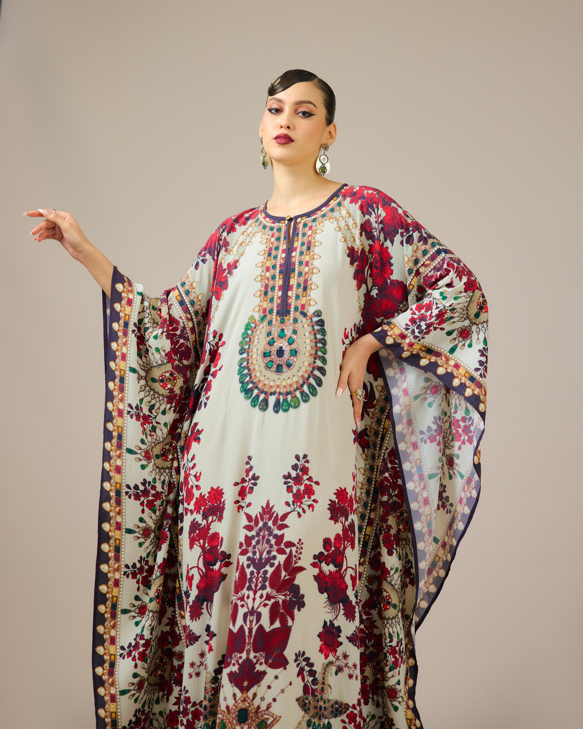 Nizam : Sharifa - Ivory/Red