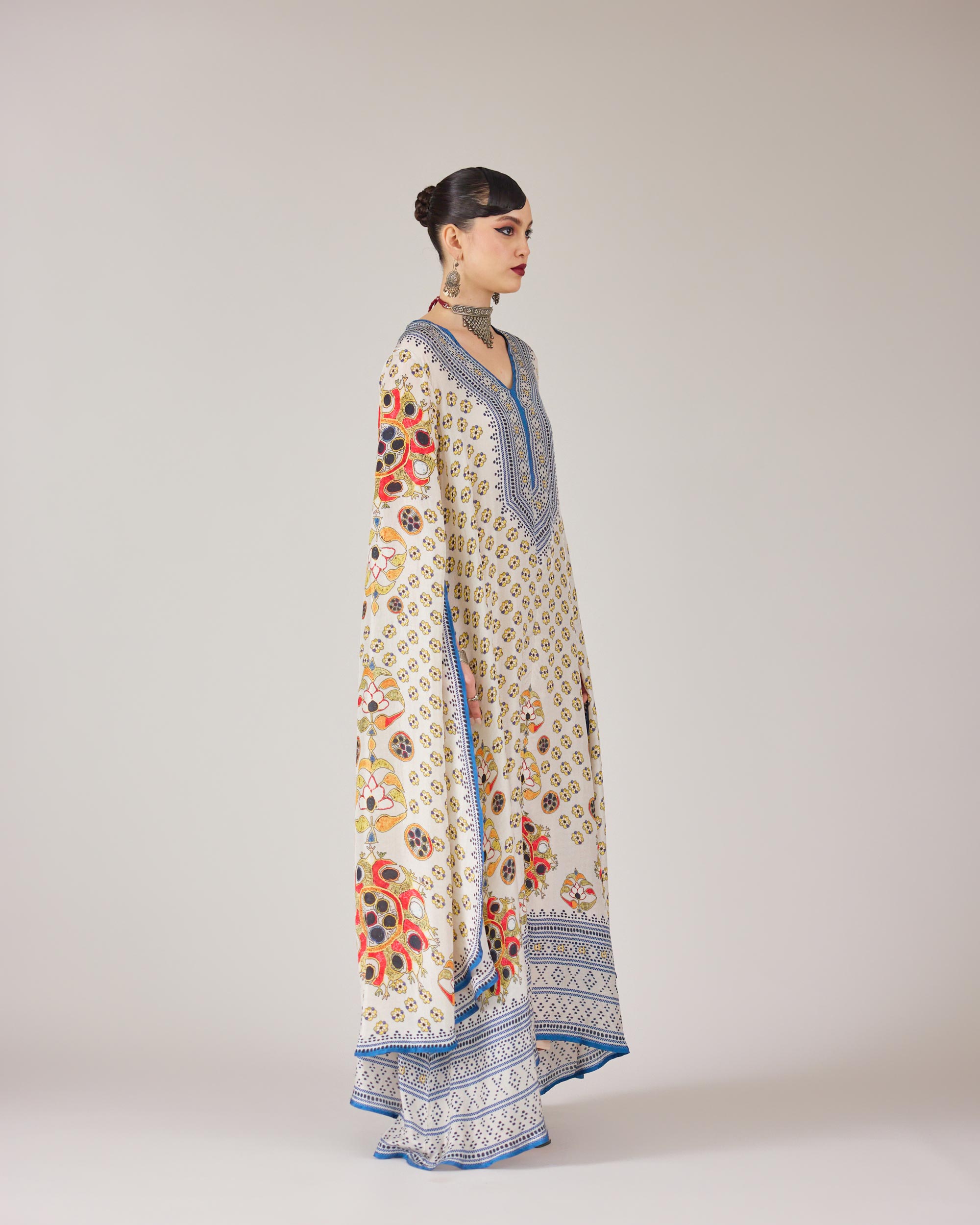 Beendi : Sakina