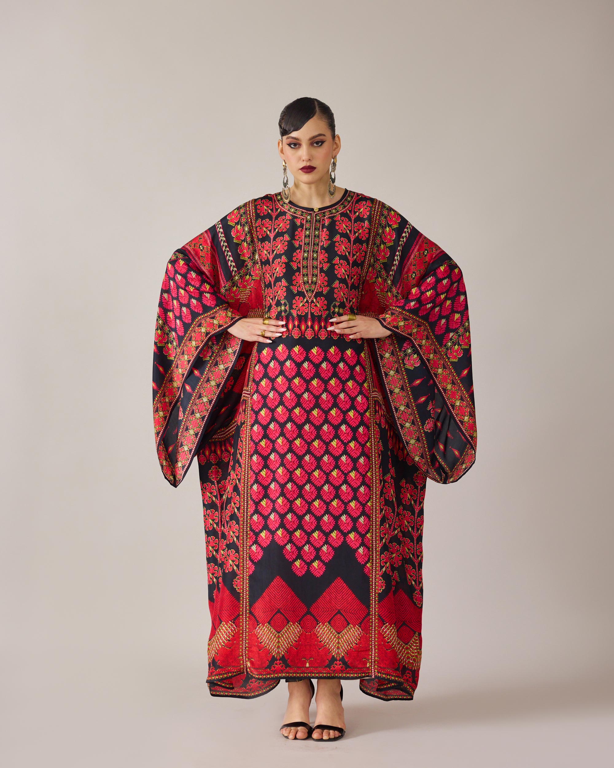 Phulkari : Beatrice