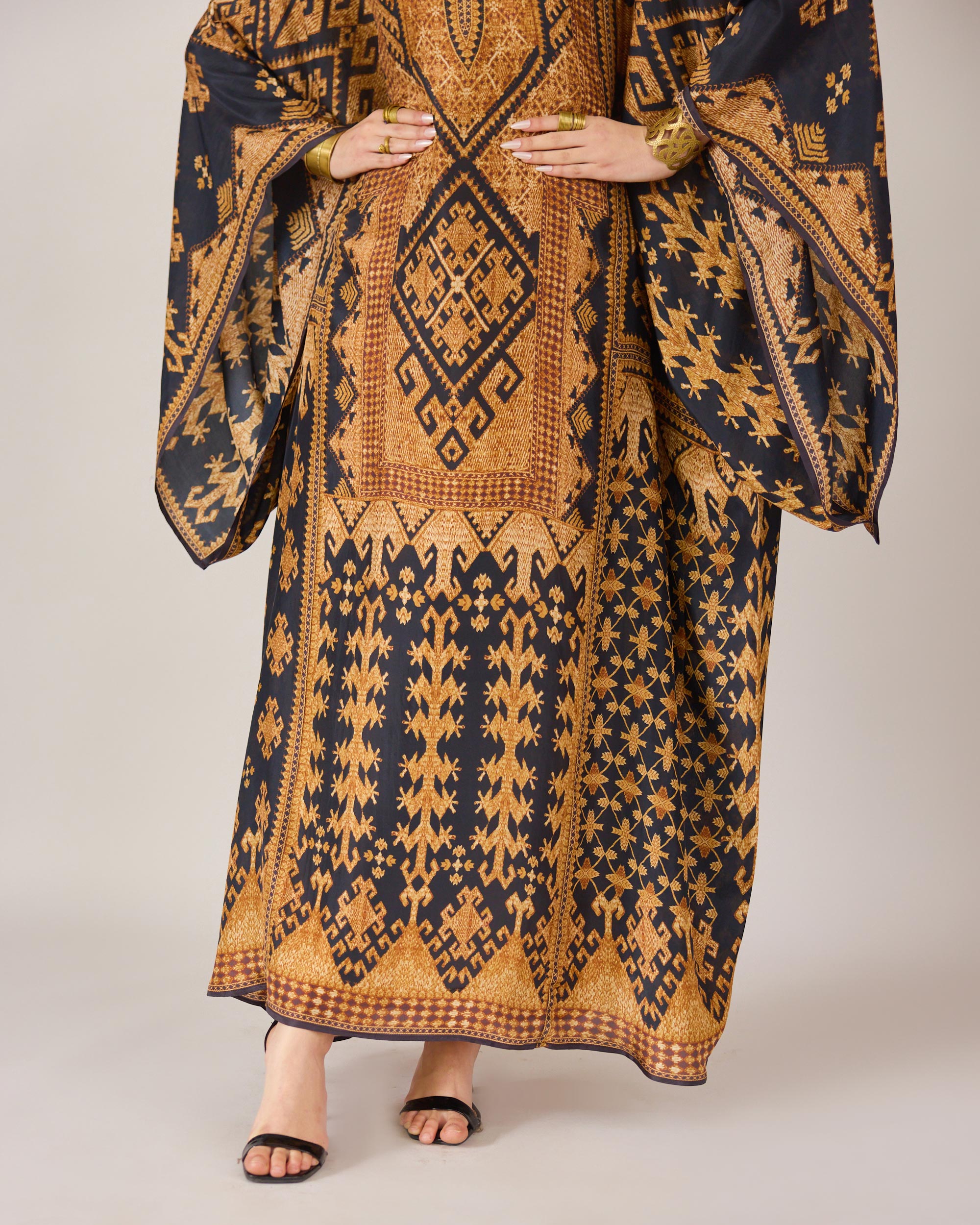Phulkari : Beatrice