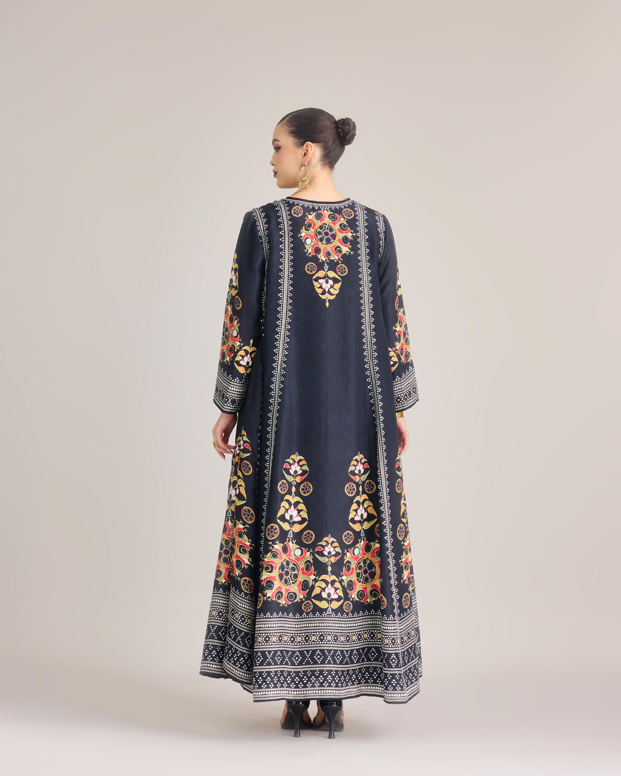 Beendi : Azzia Set