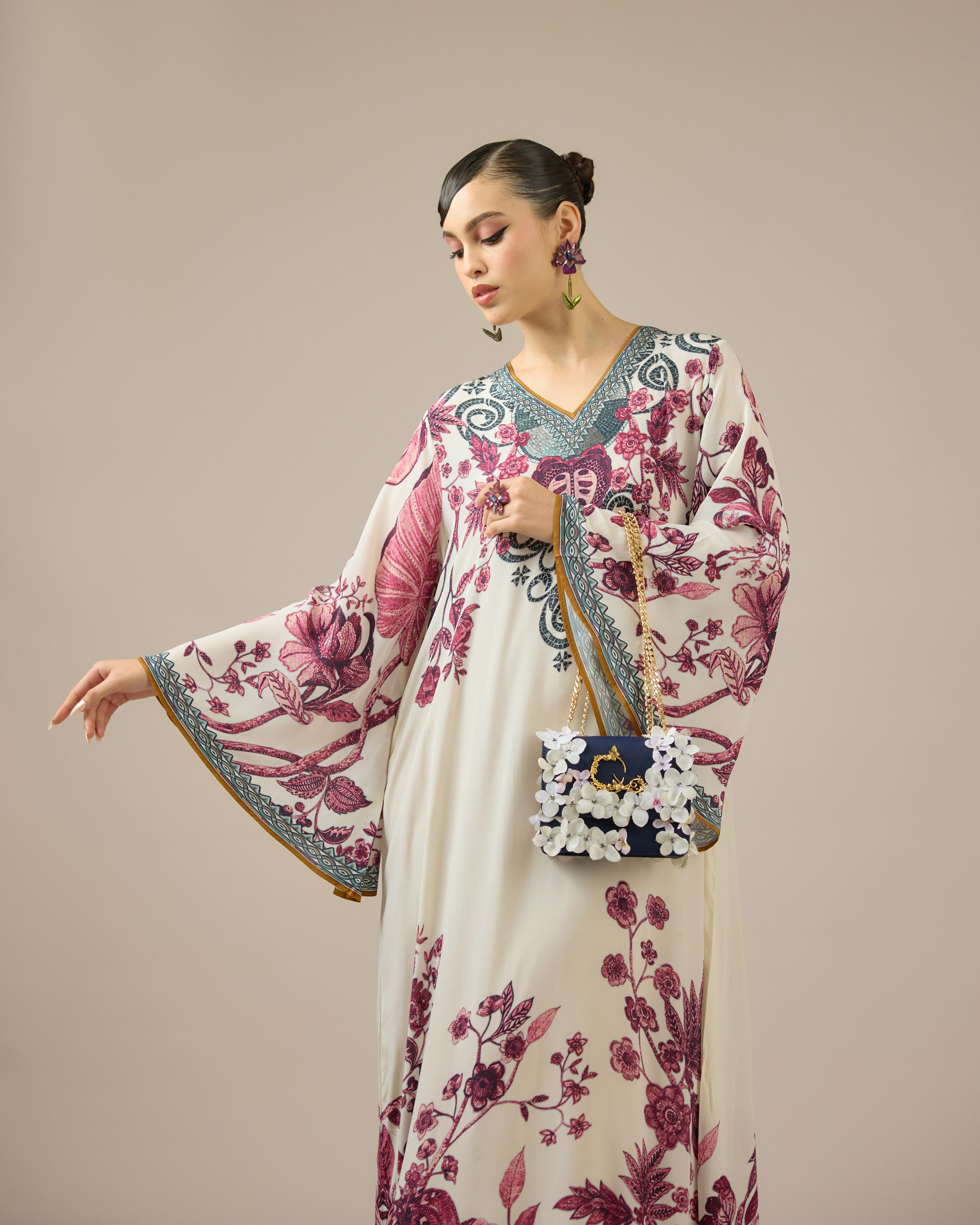 Florence : Barkha - Ivory/Raspberry