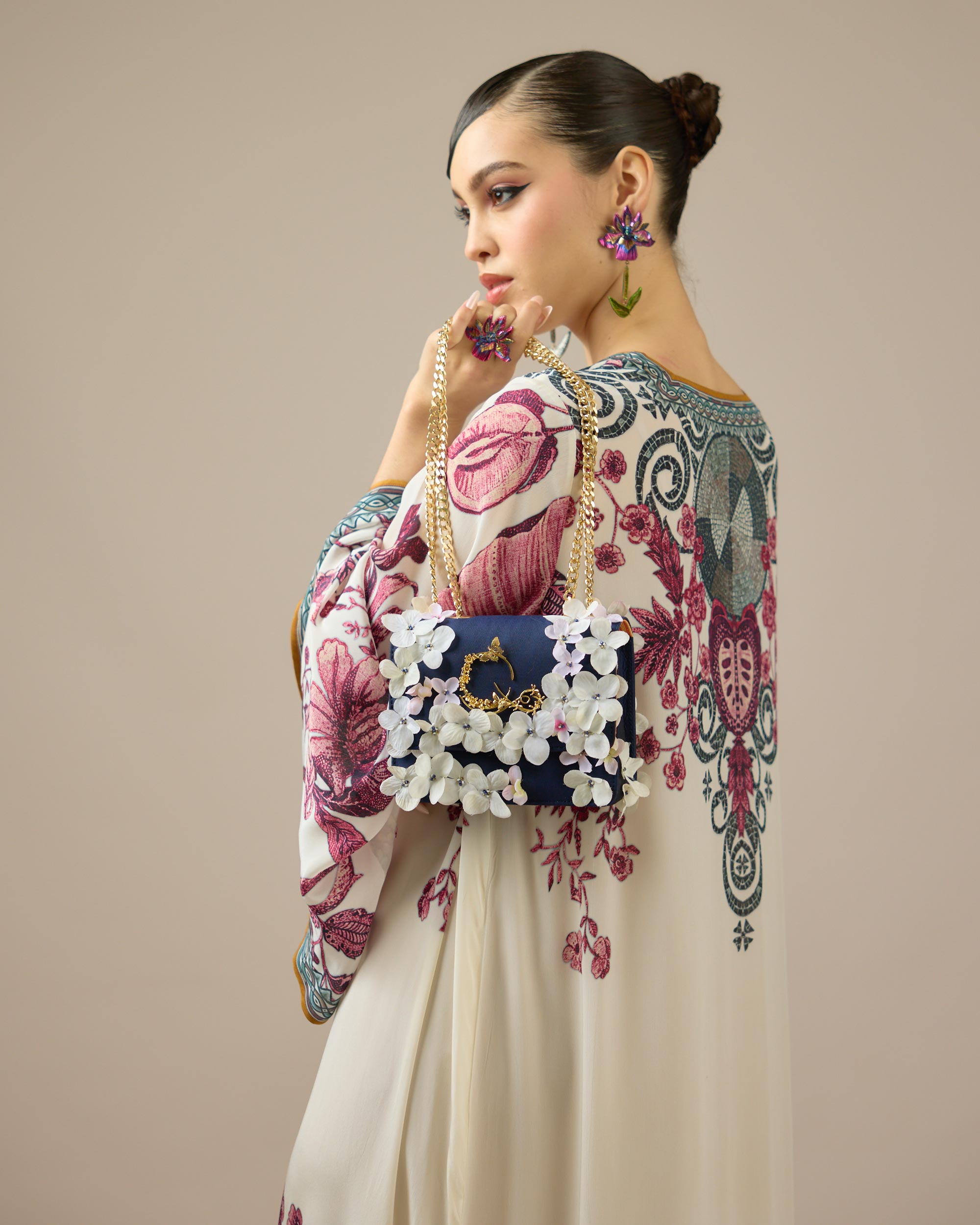 Florence : Barkha - Ivory/Raspberry