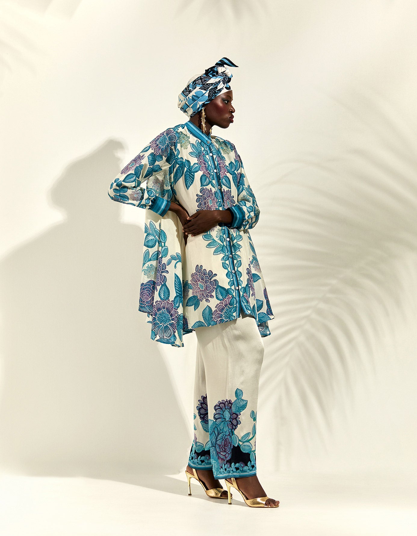Jamaica : Nilofer - Ivory/Blue
