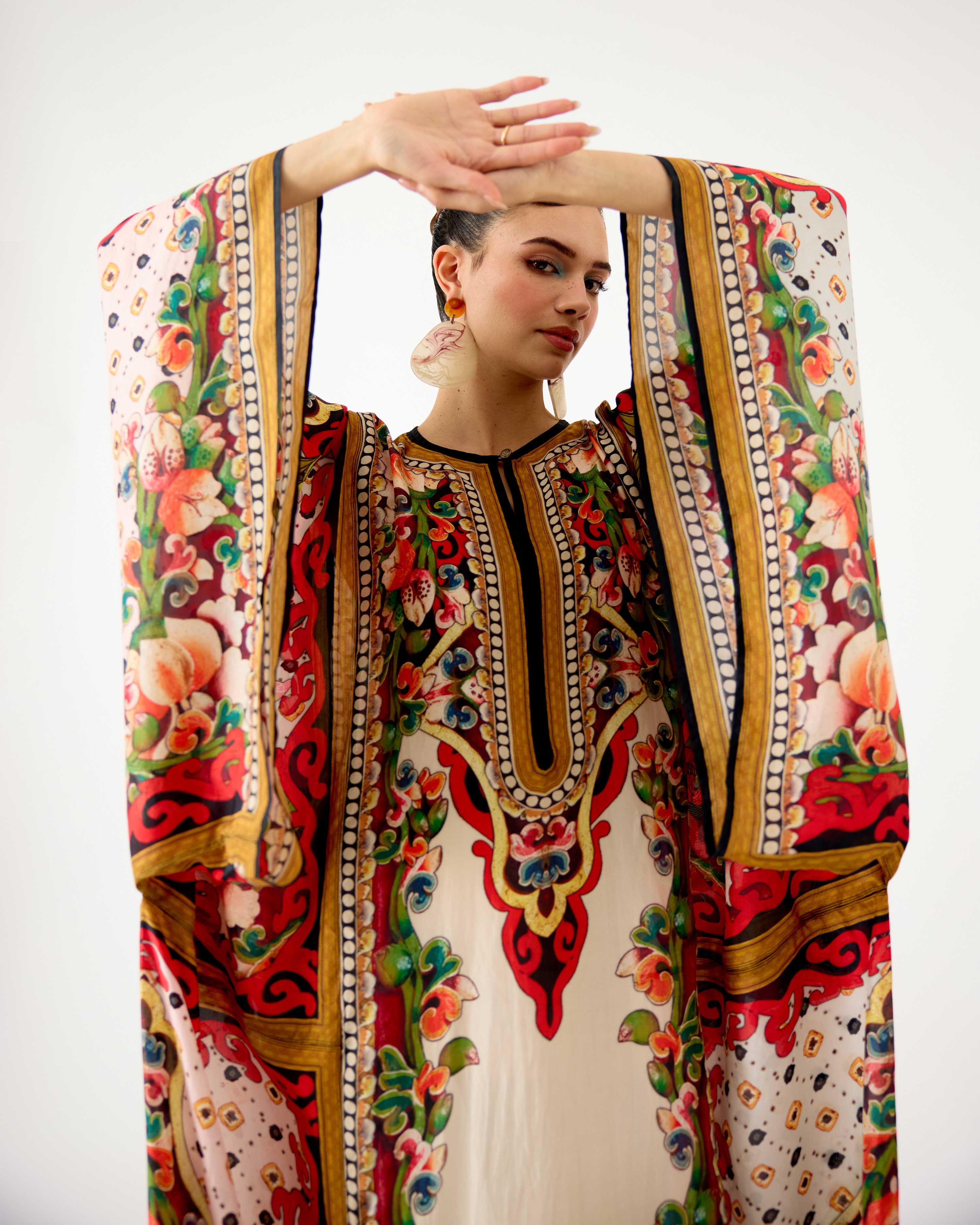 Ladakh : Beatrice - Beige/Red