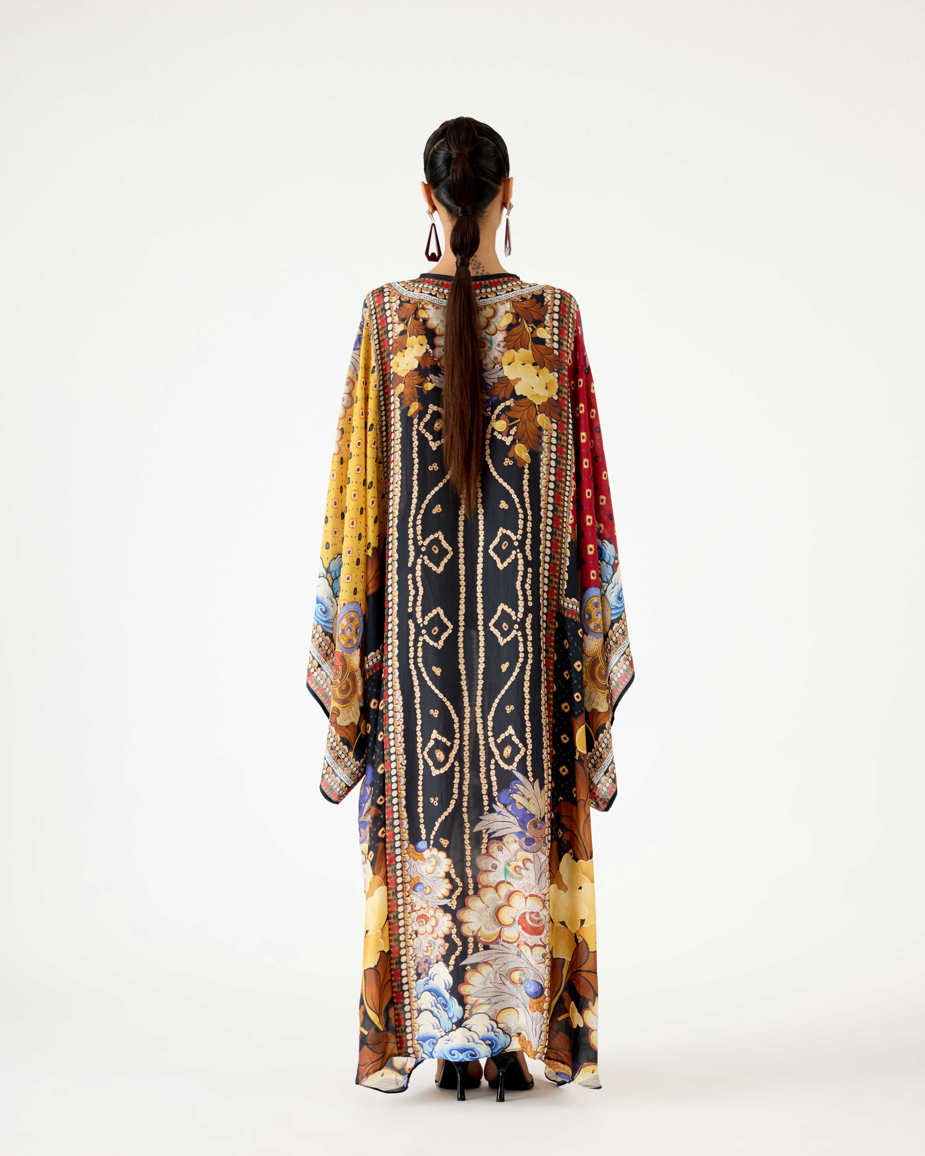 Ladakh : Beatrice - Black/Maroon
