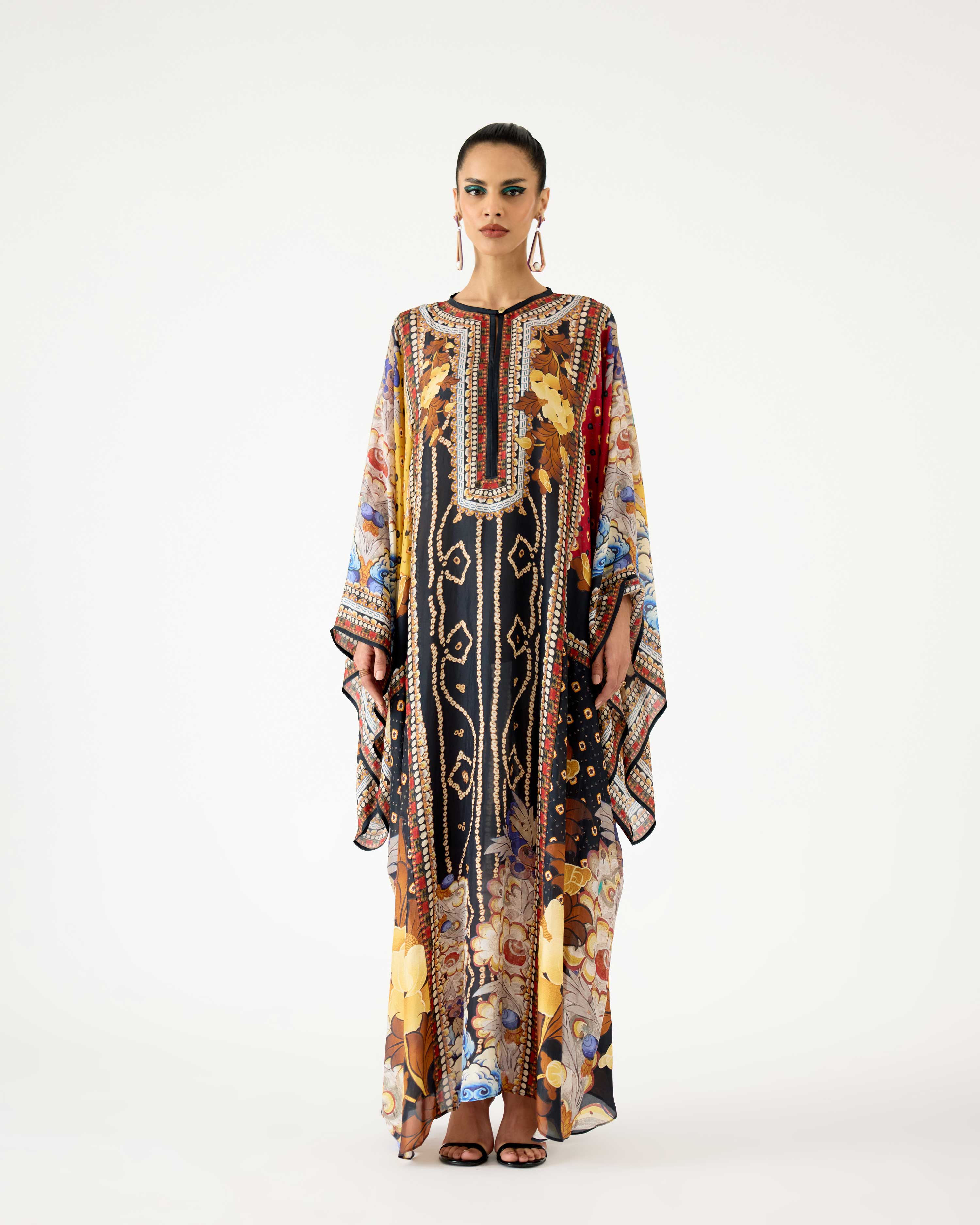 Ladakh : Beatrice - Black/Maroon
