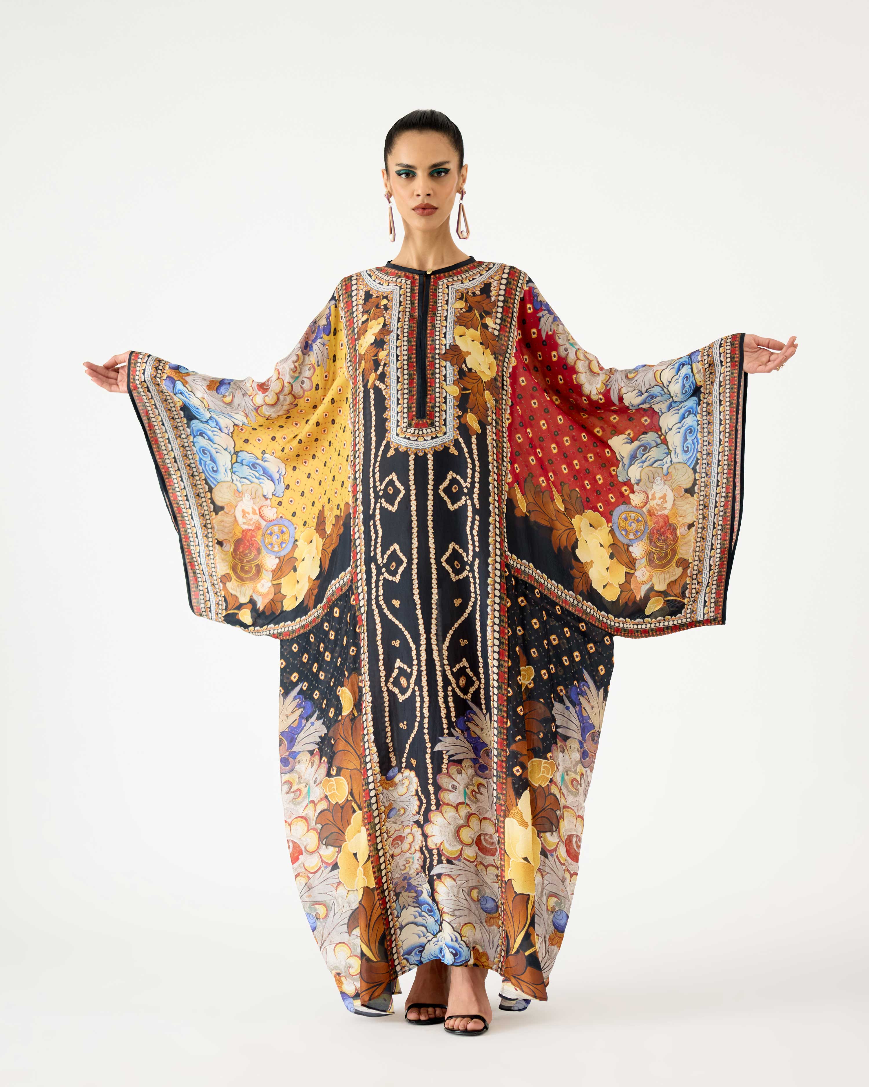 Ladakh : Beatrice - Black/Maroon