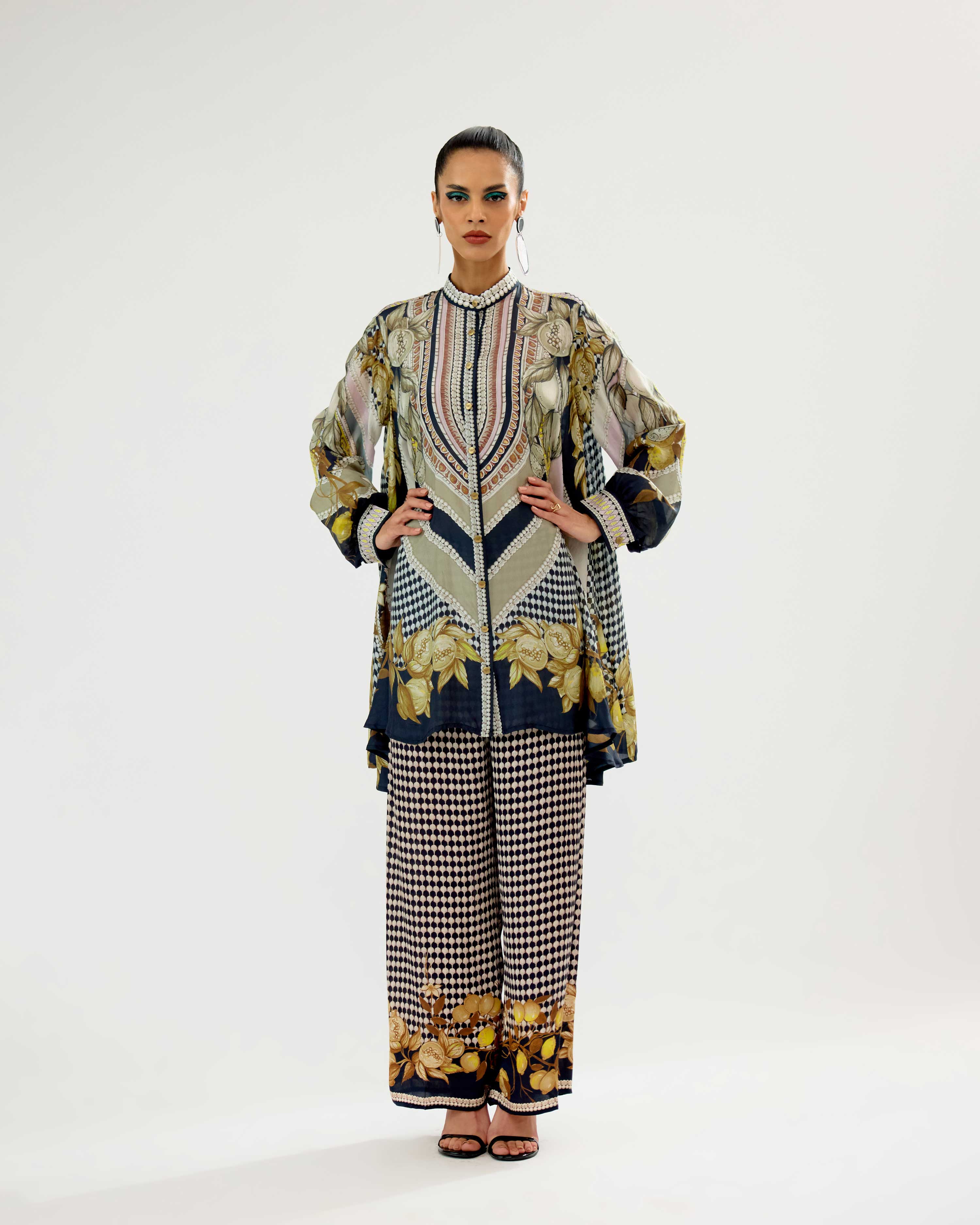 Orvieto : Nilofer - Black/Blush