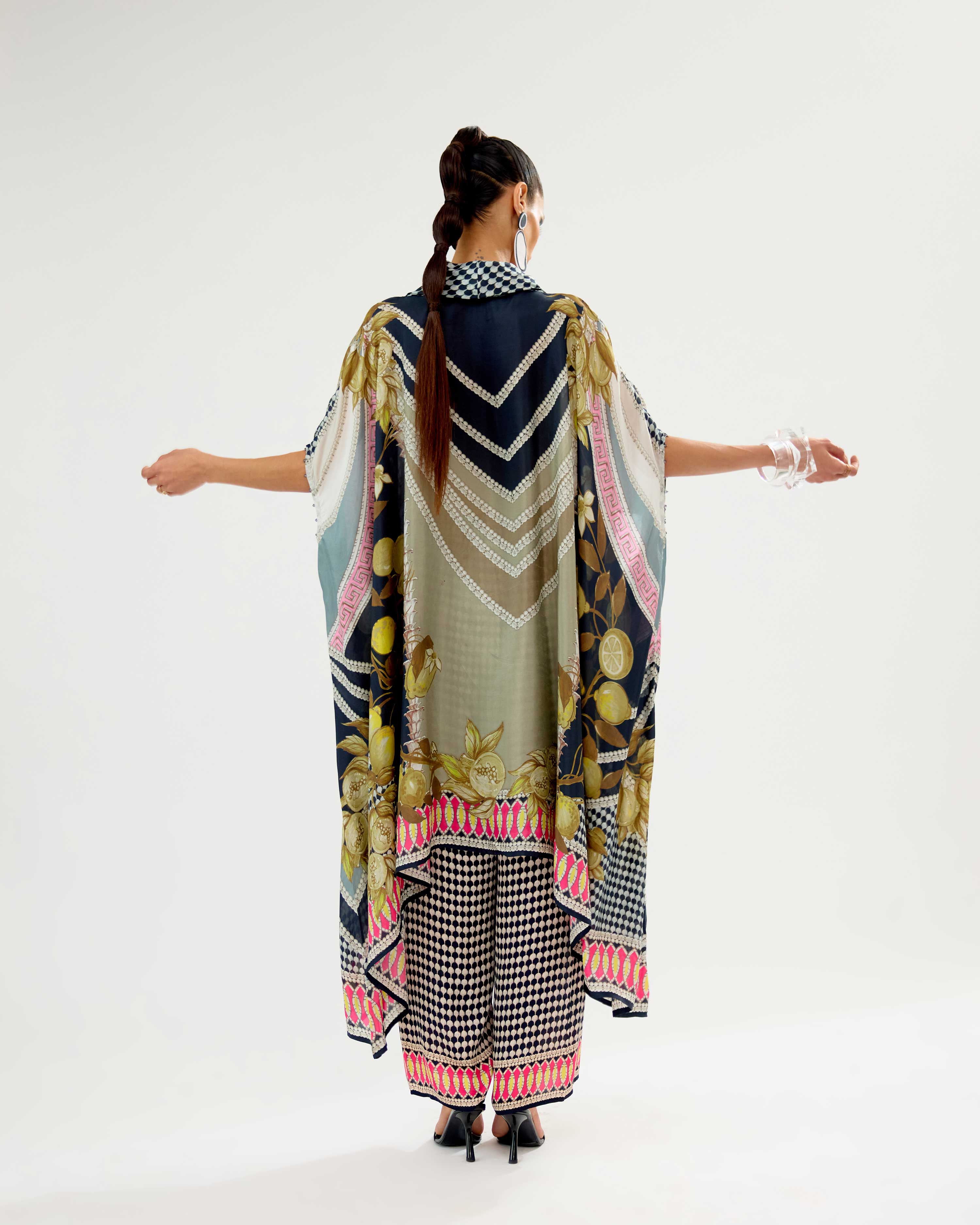 Orvieto : Lavanya - Fuchsia/Taupe