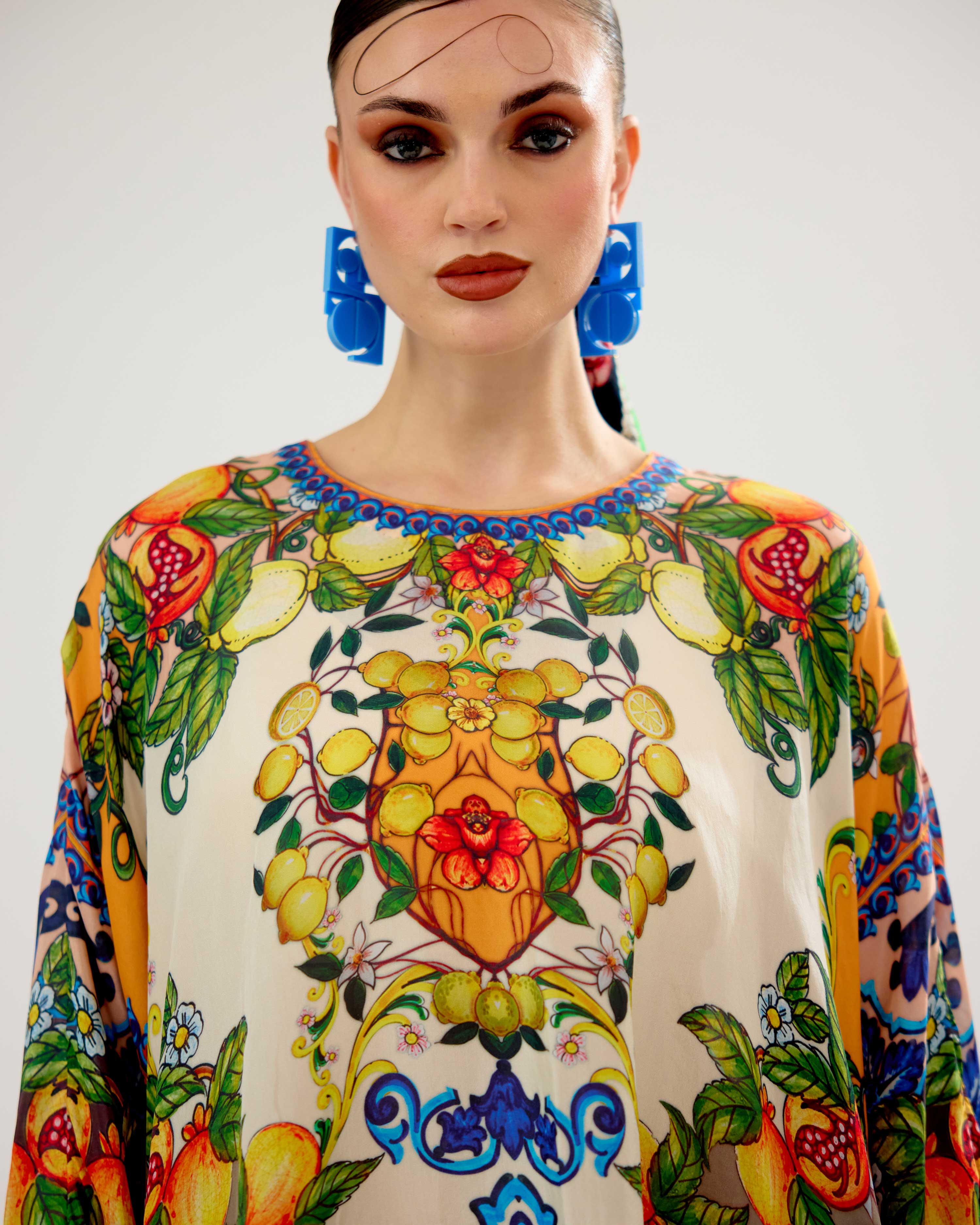 Orvieto : Insha - Ivory/Multi