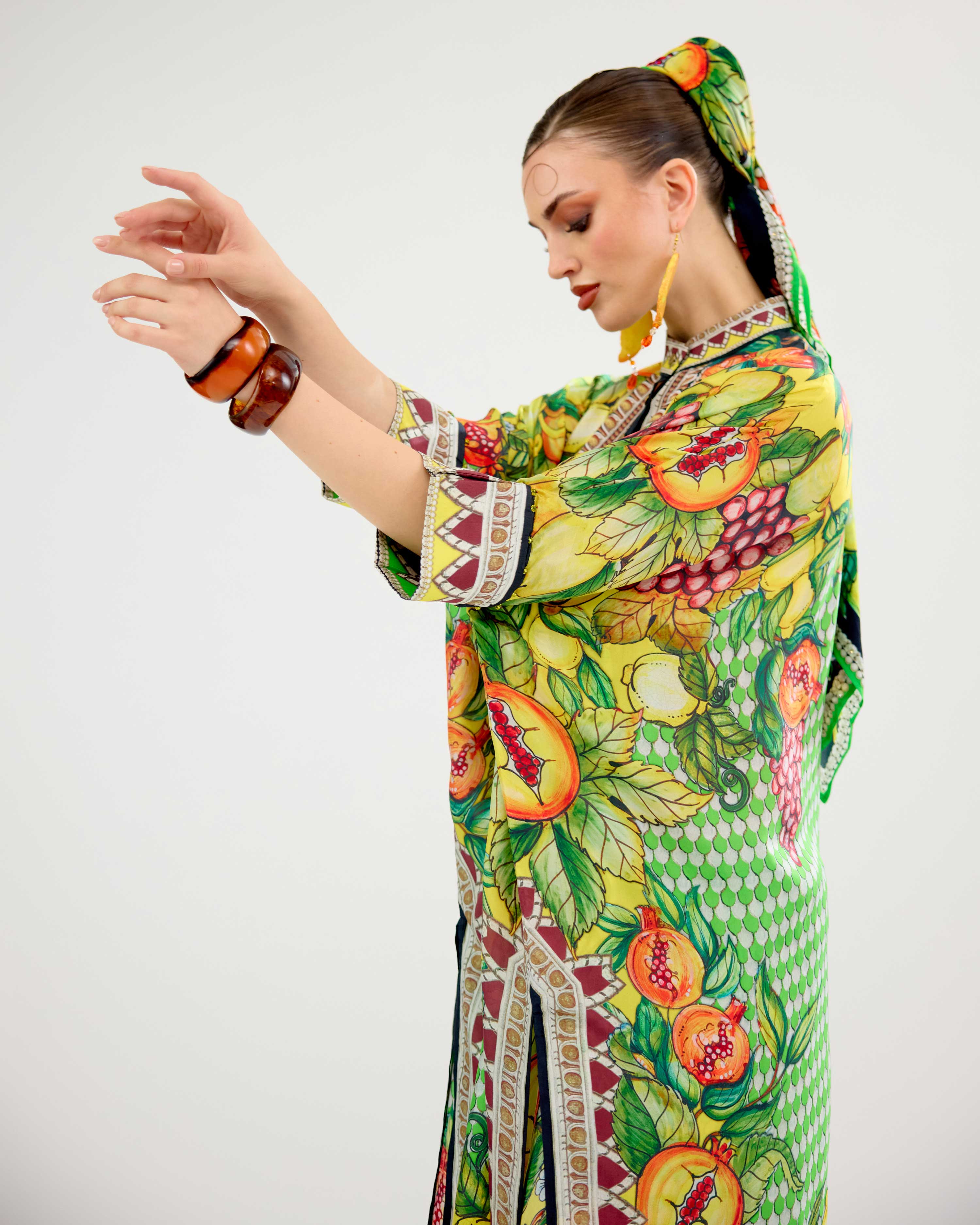 Orvieto : Chantelle 42" - Lime