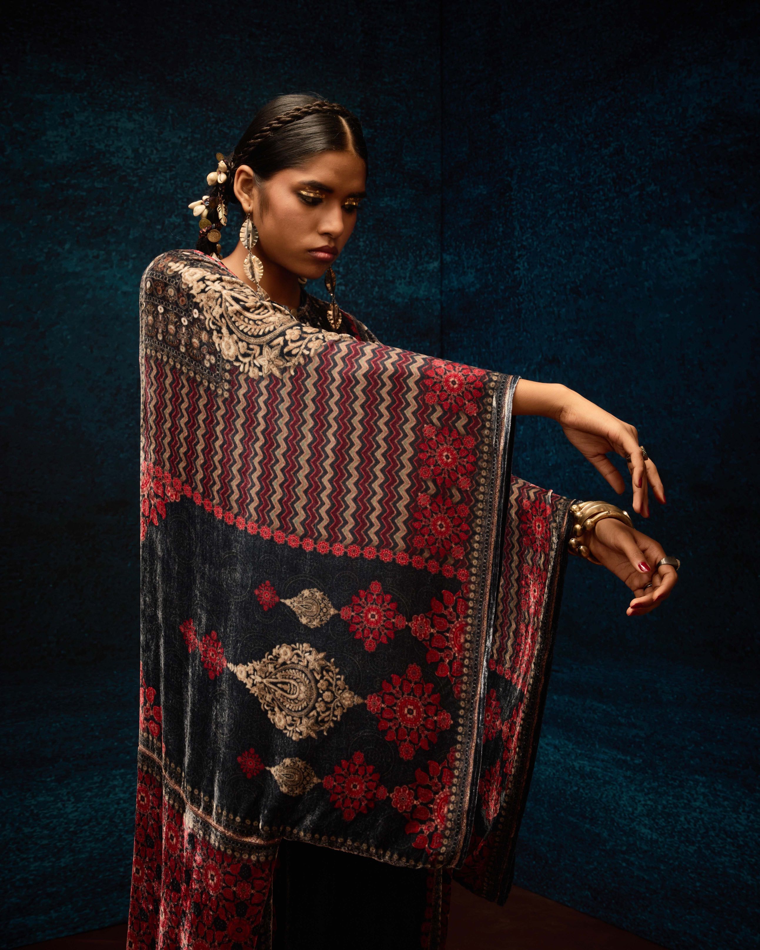 Ajrakh : Beatrice - Red/Black