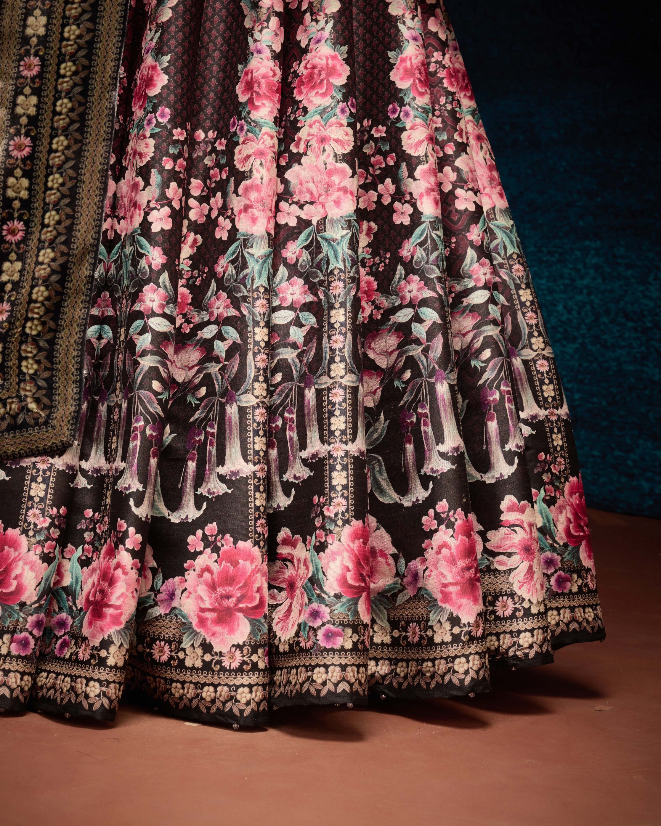 Ajrakh : Leela - Black/Raspberry