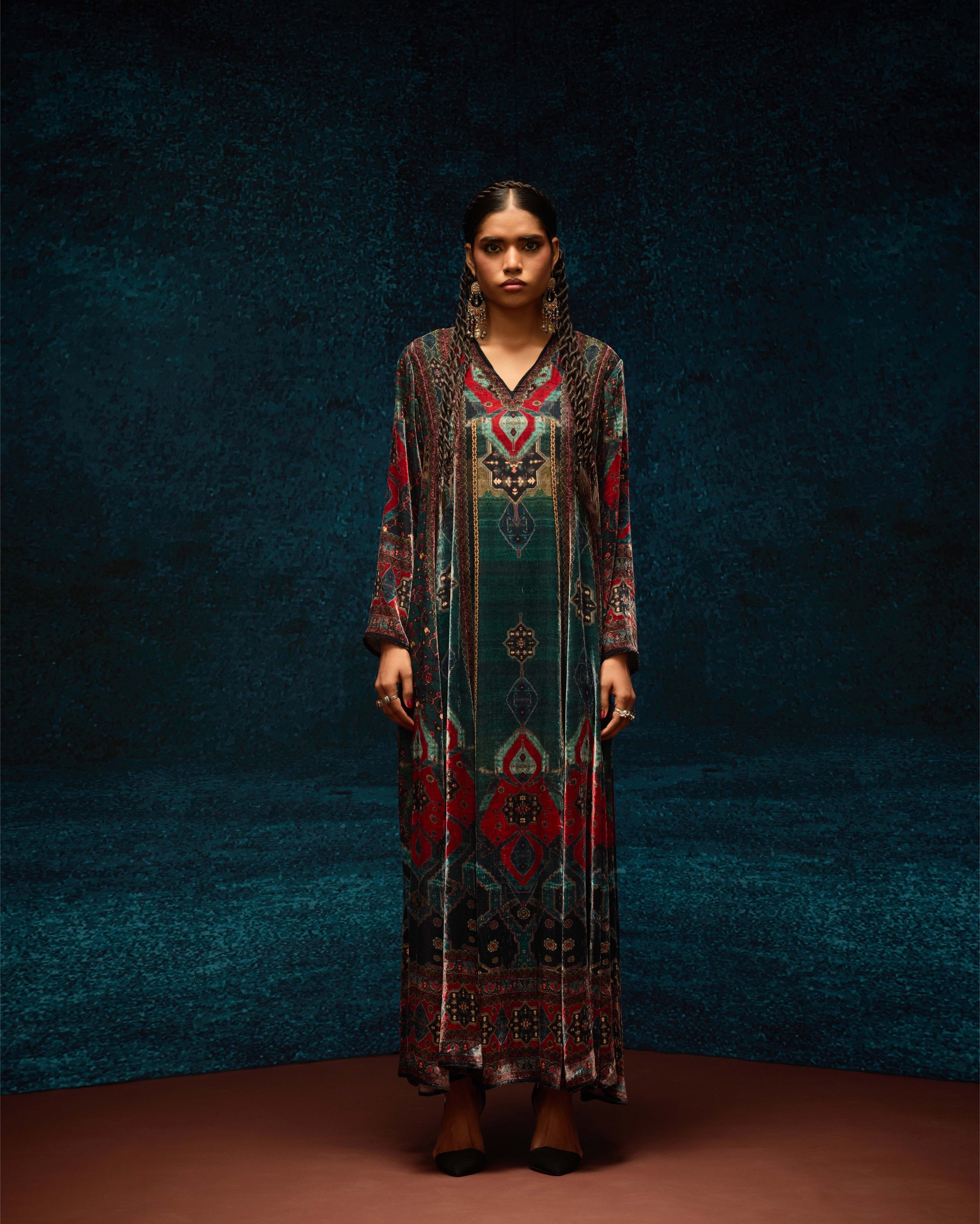 Ajrakh/Shiraz : Adavi - Black/Red