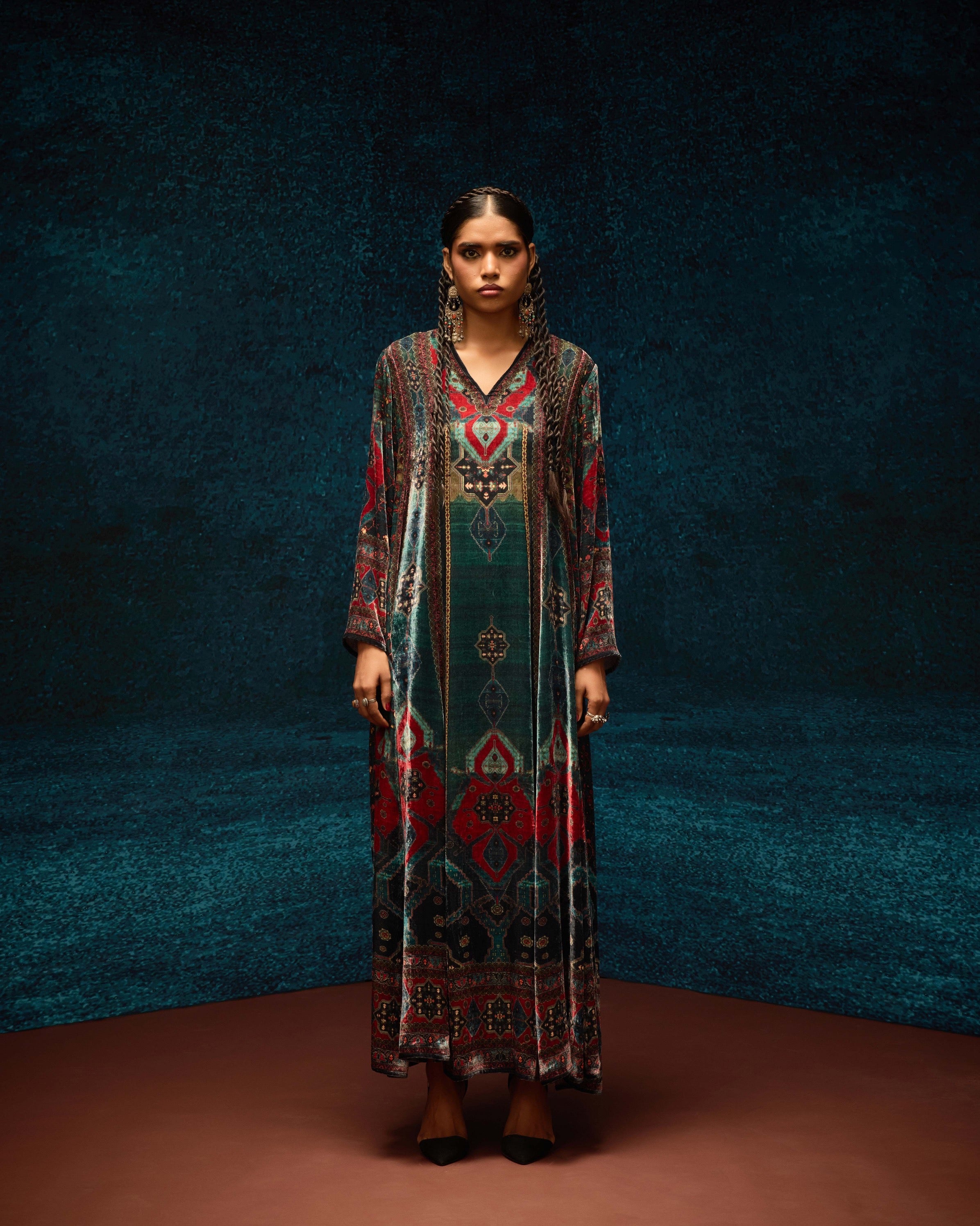 Ajrakh/Shiraz : Adavi - Black/Red