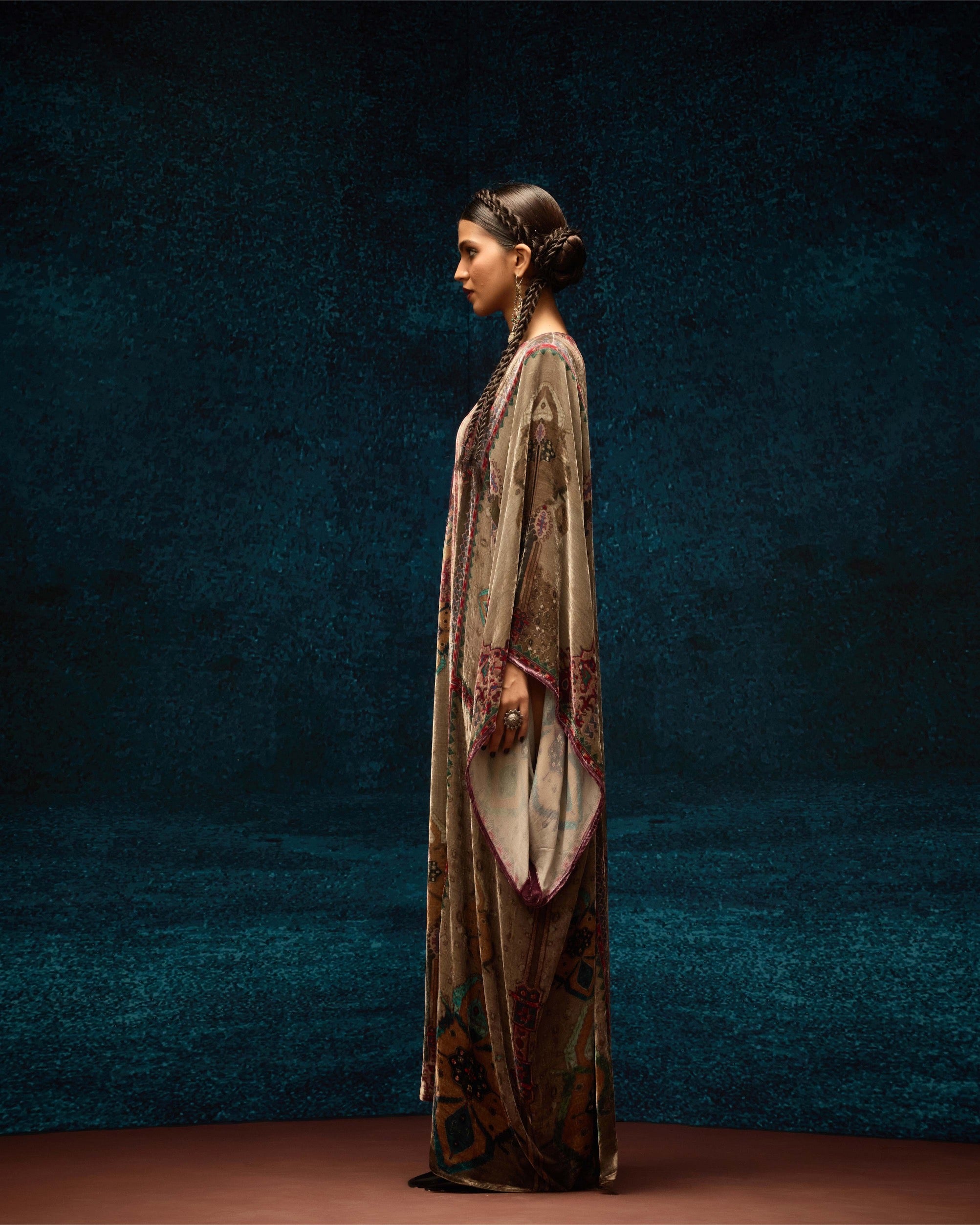 Ajrakh/Shiraz : Beatrice - Taupe