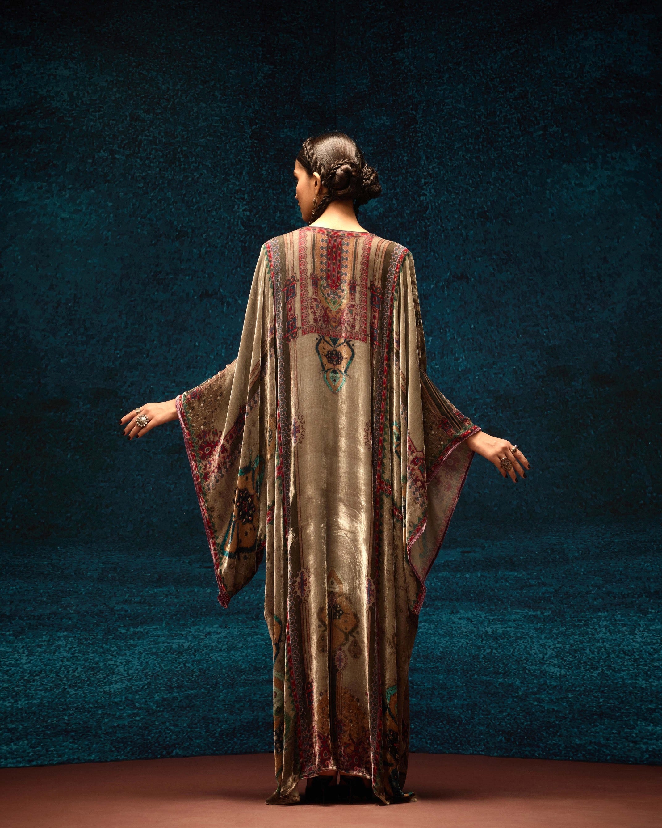 Ajrakh/Shiraz : Beatrice - Taupe