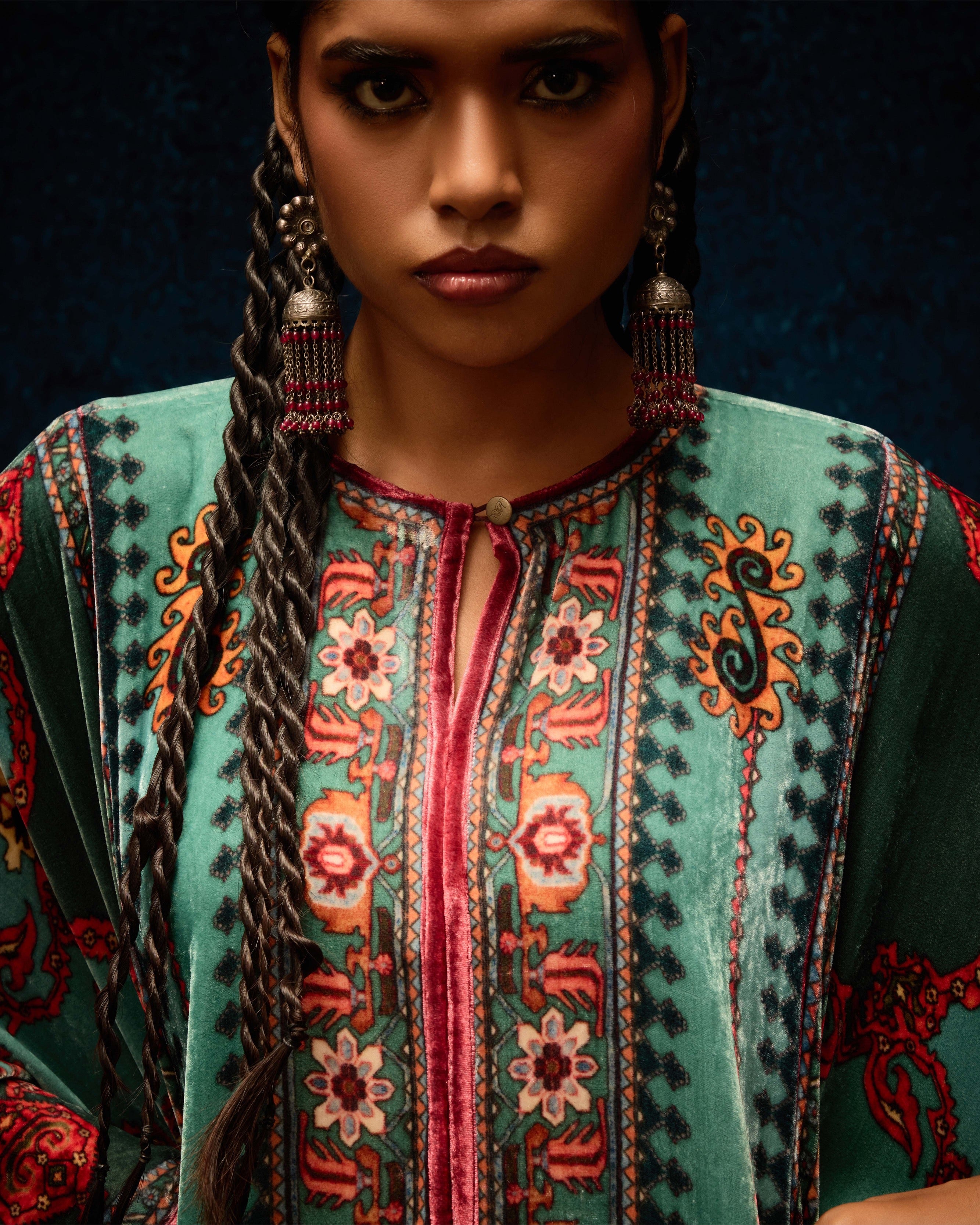 Ajrakh/Shiraz : Beatrice - Aqua