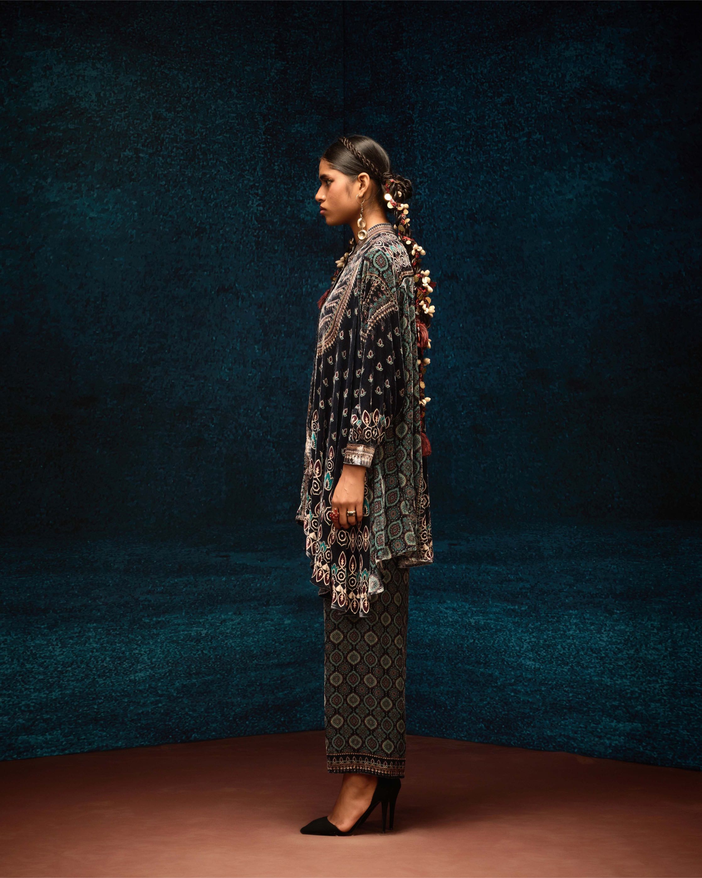 Ajrakh : Nilofer - Black