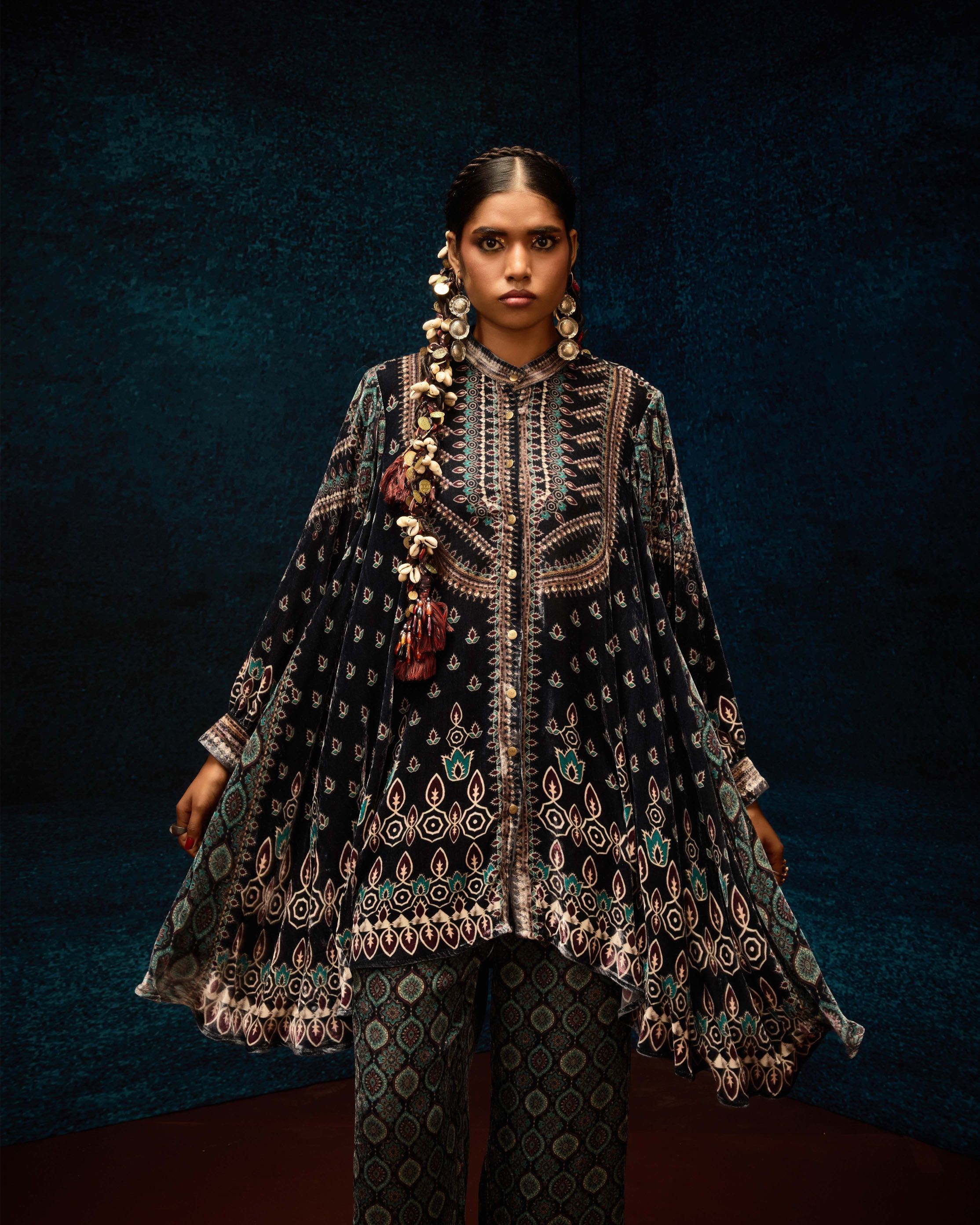 Ajrakh : Nilofer - Black