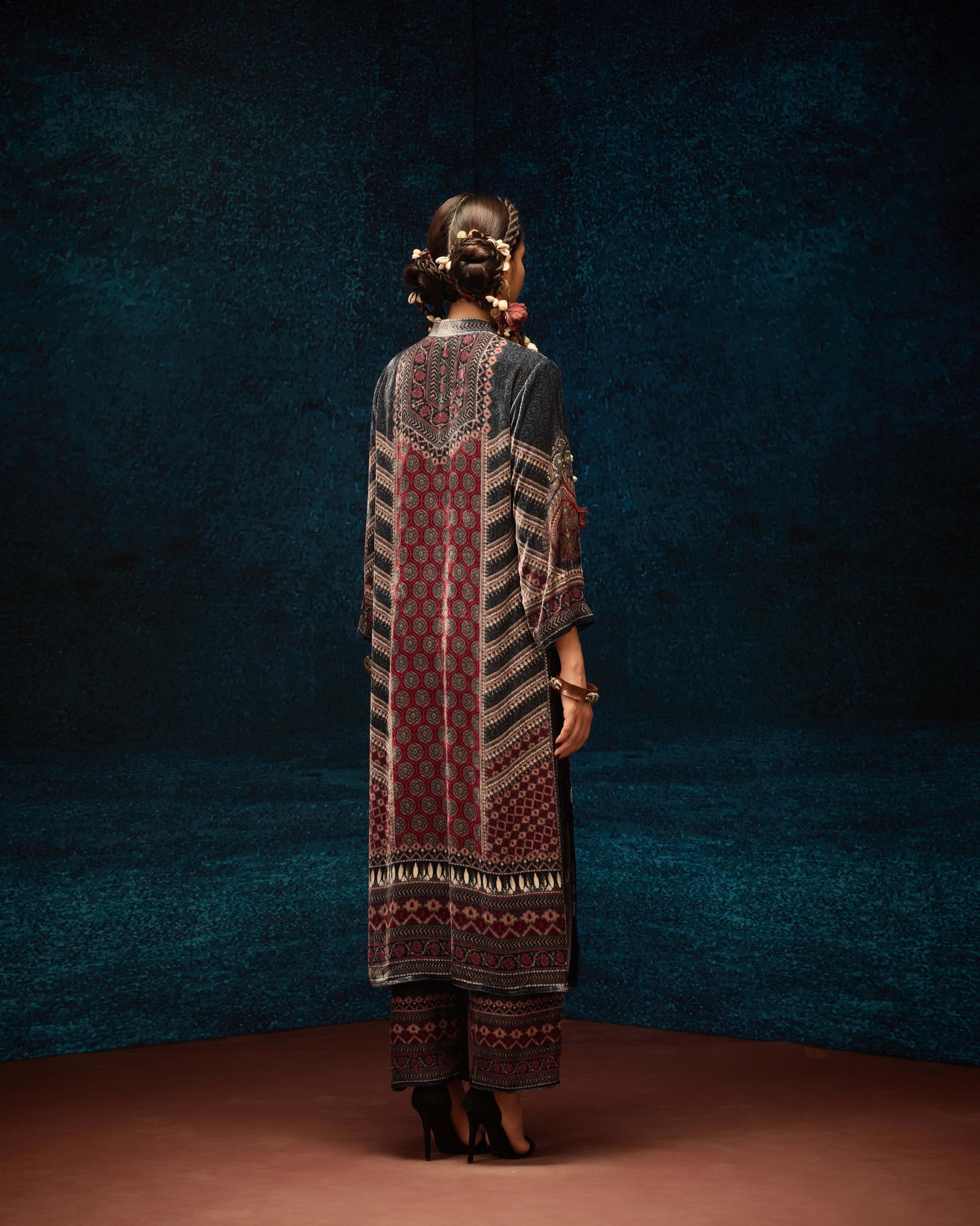Ajrakh : Ramin - Black/Maroon