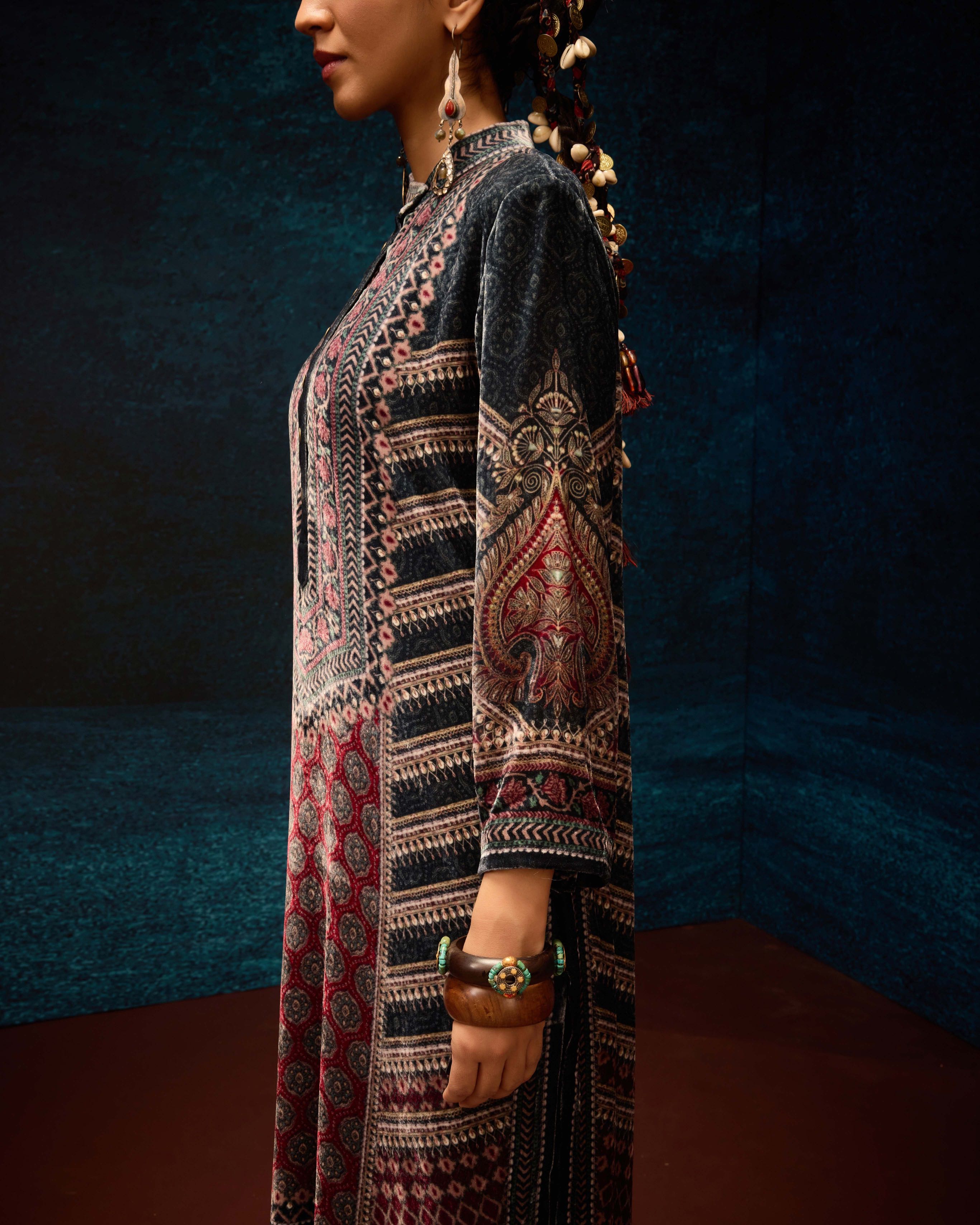 Ajrakh : Ramin - Black/Maroon