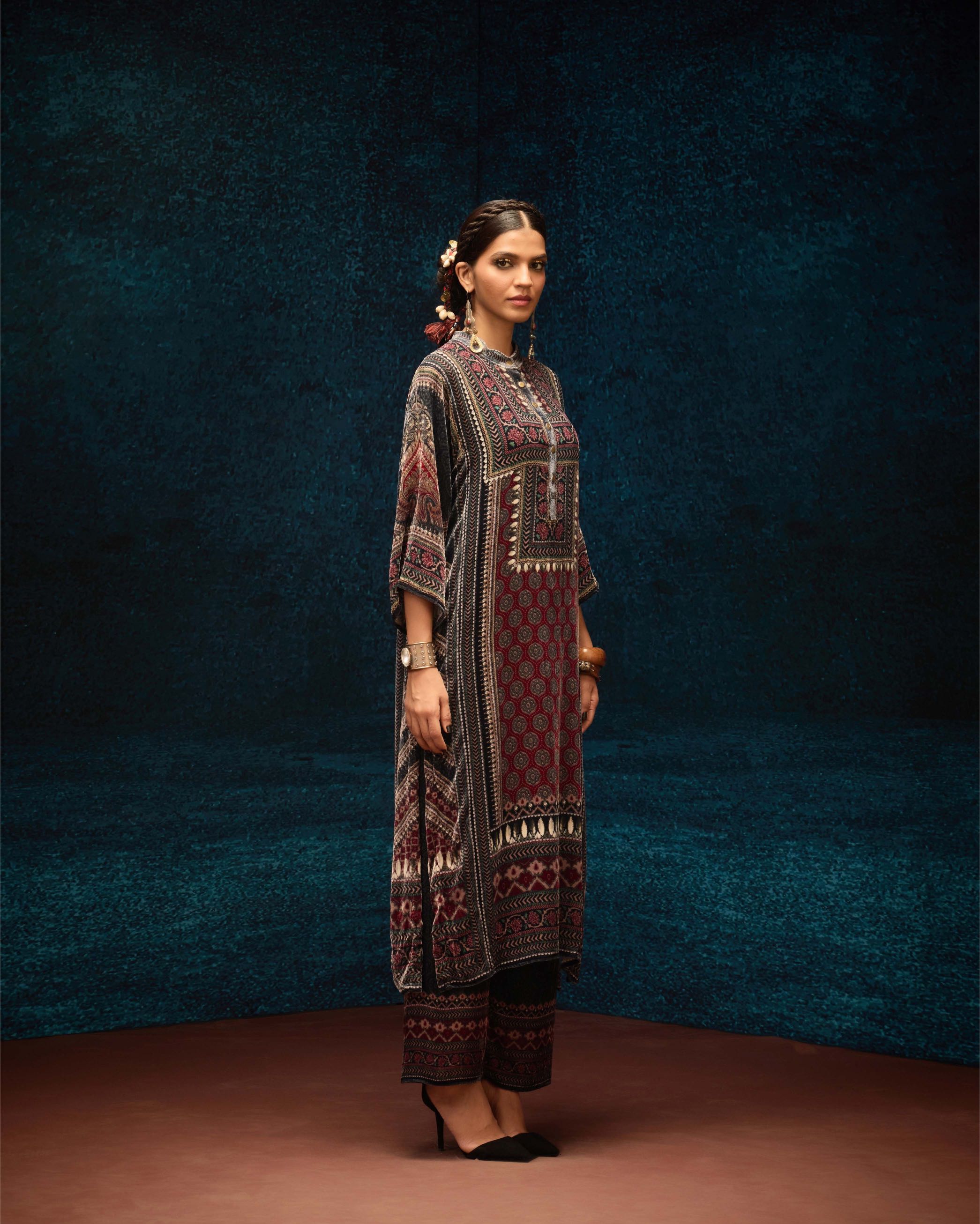 Ajrakh : Ghazala - Black/Maroon