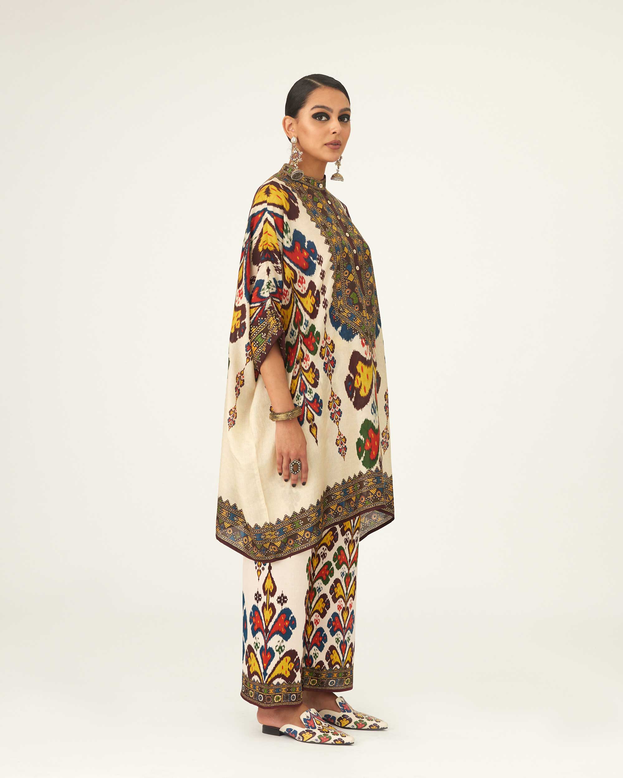 Morocco : Chanel 36" - Beige