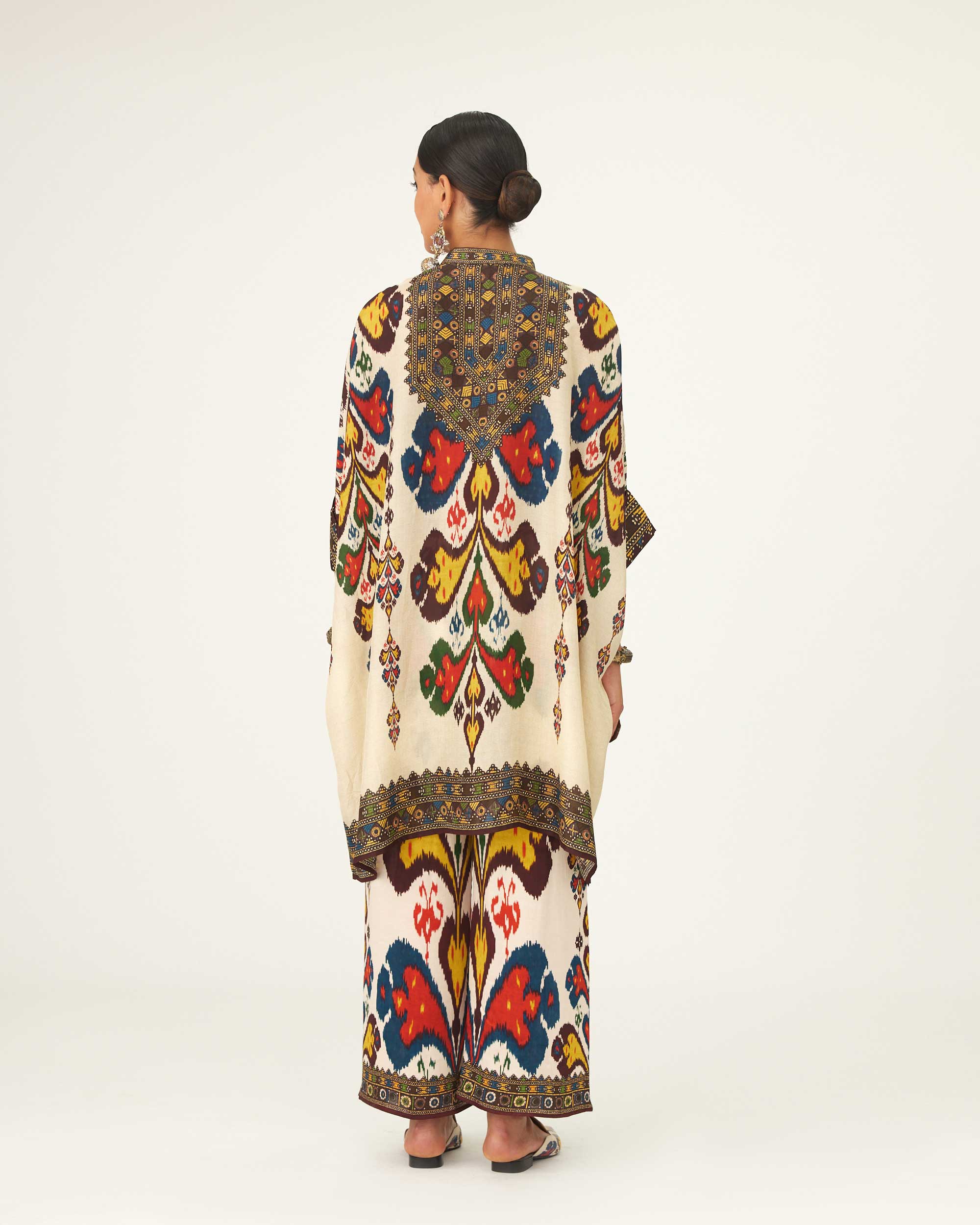 Morocco : Chanel 36" - Beige