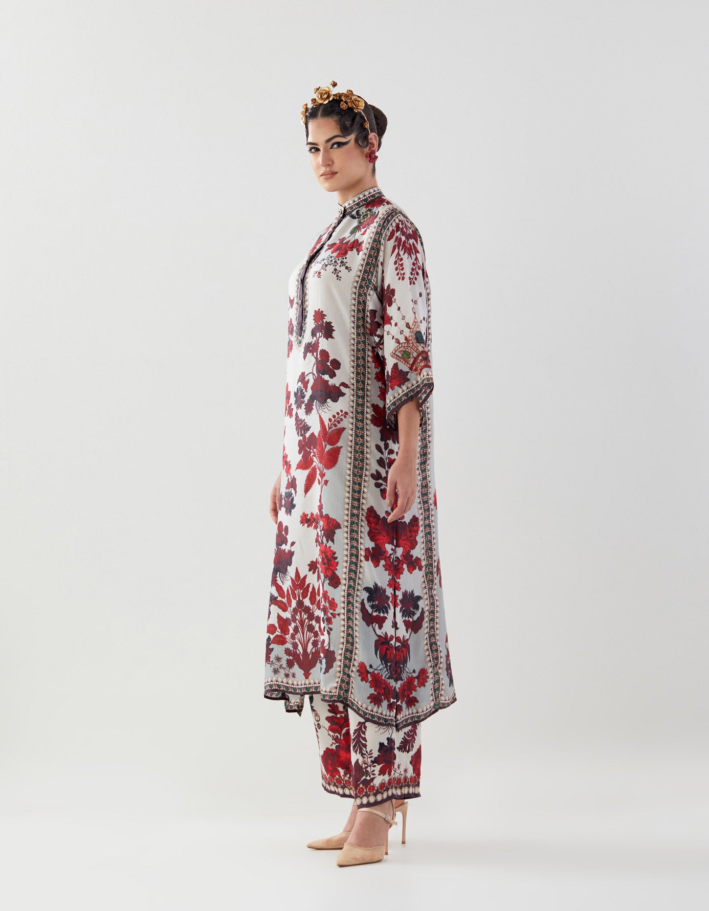 Nizam : Ghazala - Ivory/Red