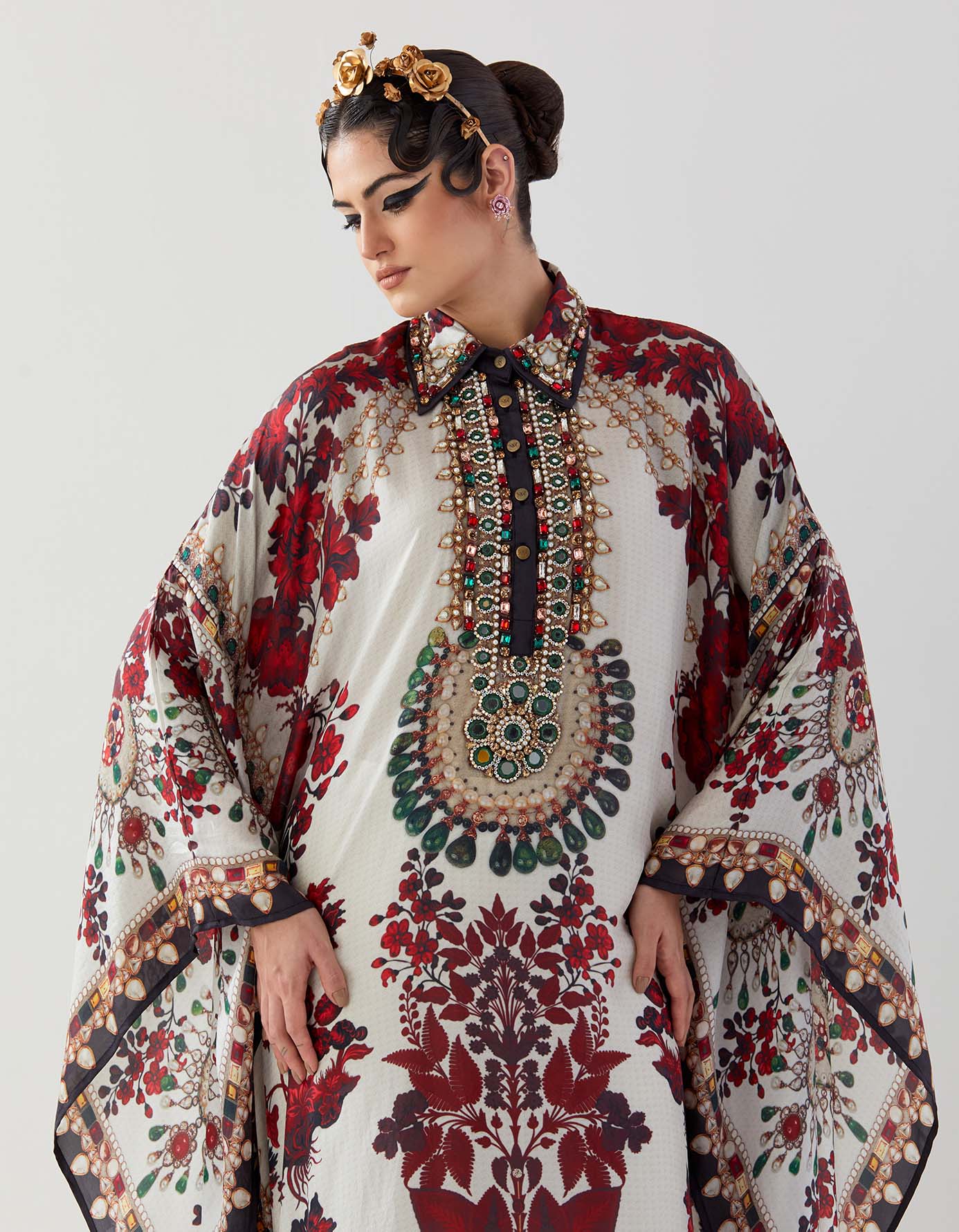 Nizam : Sharifa - Ivory/Red