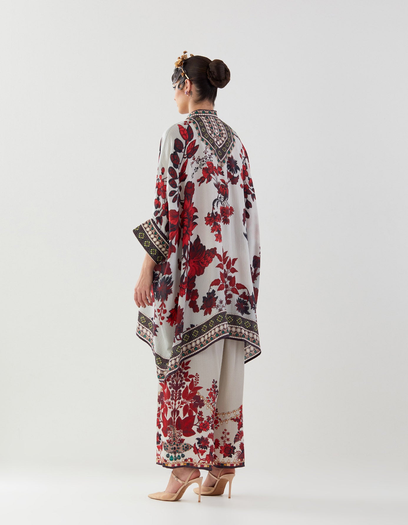 Nizam : Chanel 36" - Ivory/Red