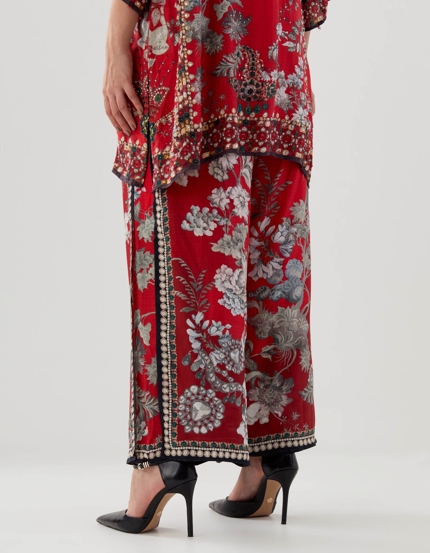 Nizam : Ghazal/Gloria - Red/Slate